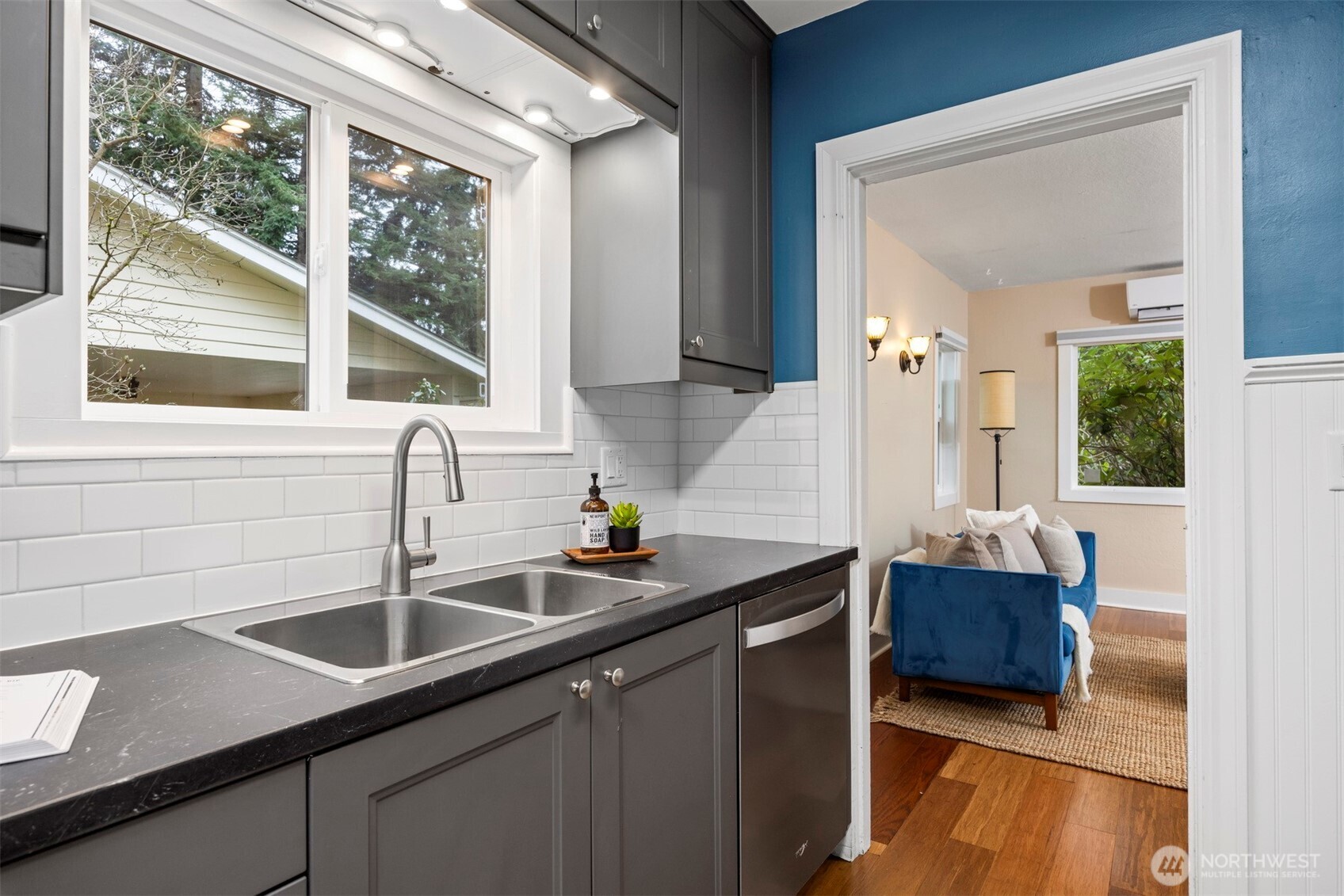 125 34th Street , Bellingham, WA 98225-6058