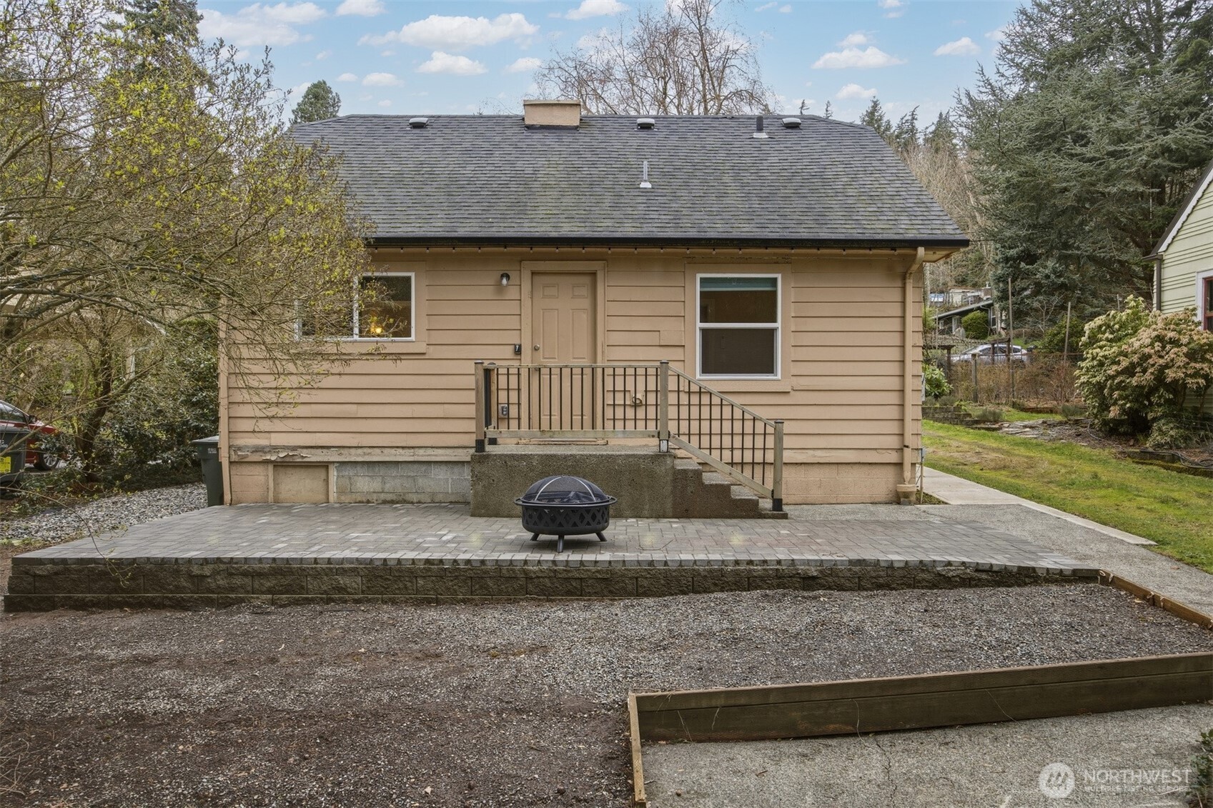 125 34th Street , Bellingham, WA 98225-6058