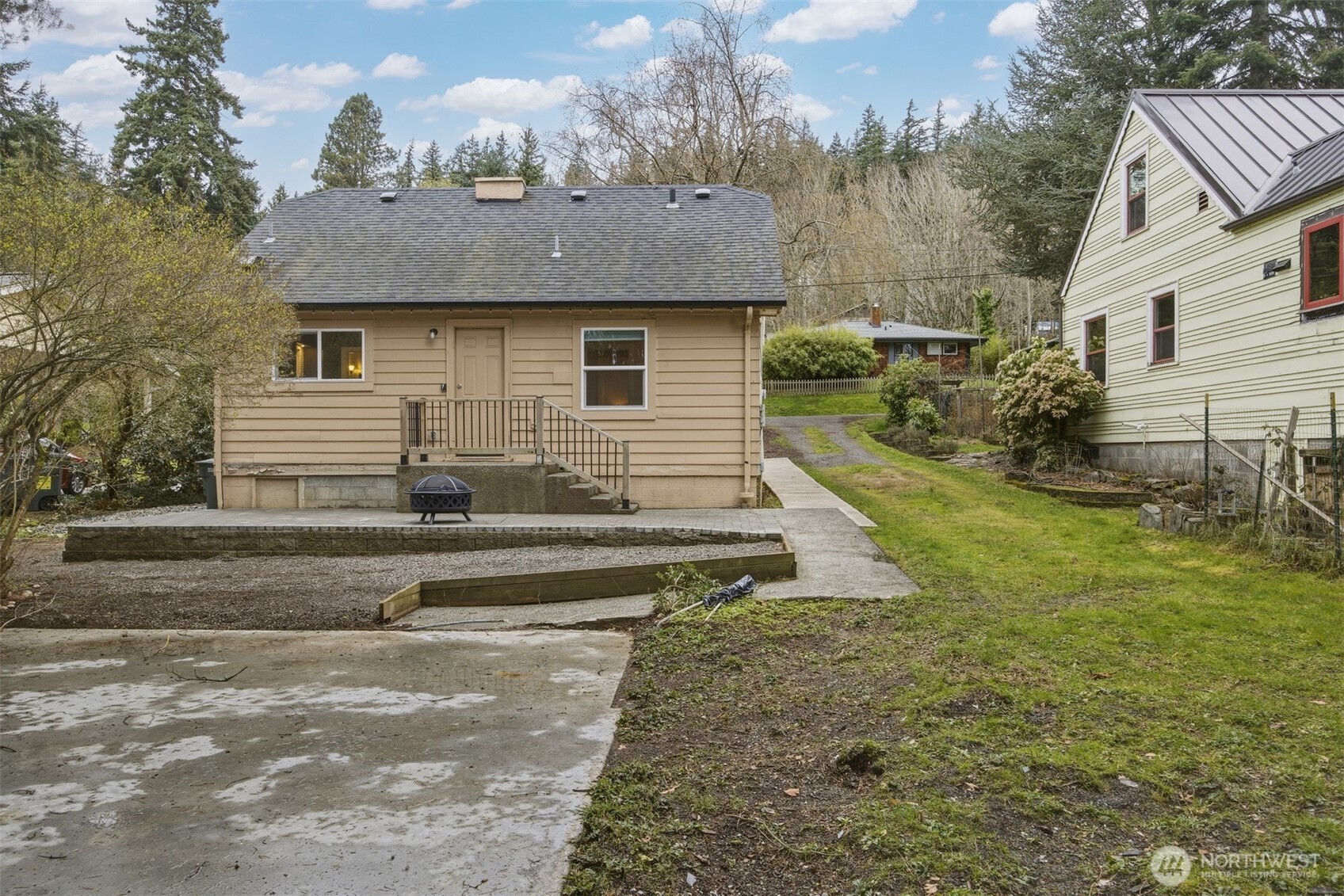 125 34th Street , Bellingham, WA 98225-6058