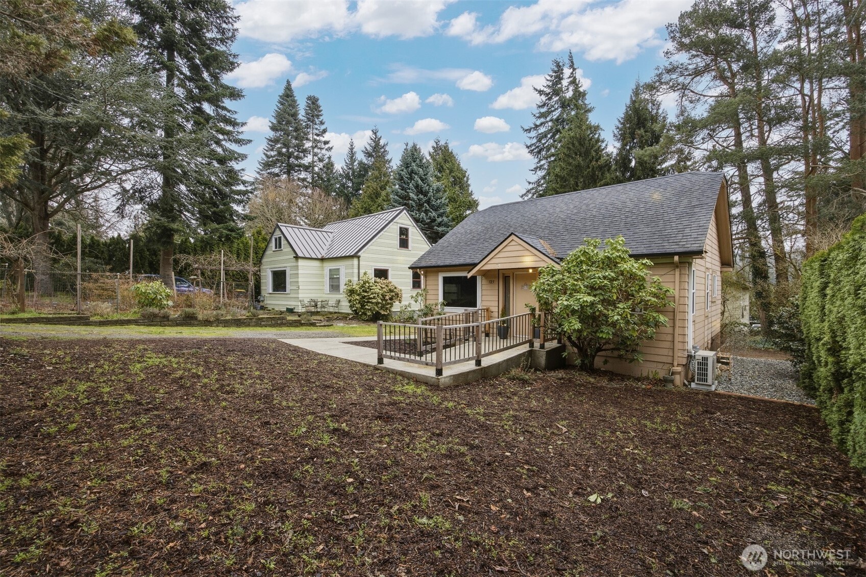 125 34th Street , Bellingham, WA 98225-6058