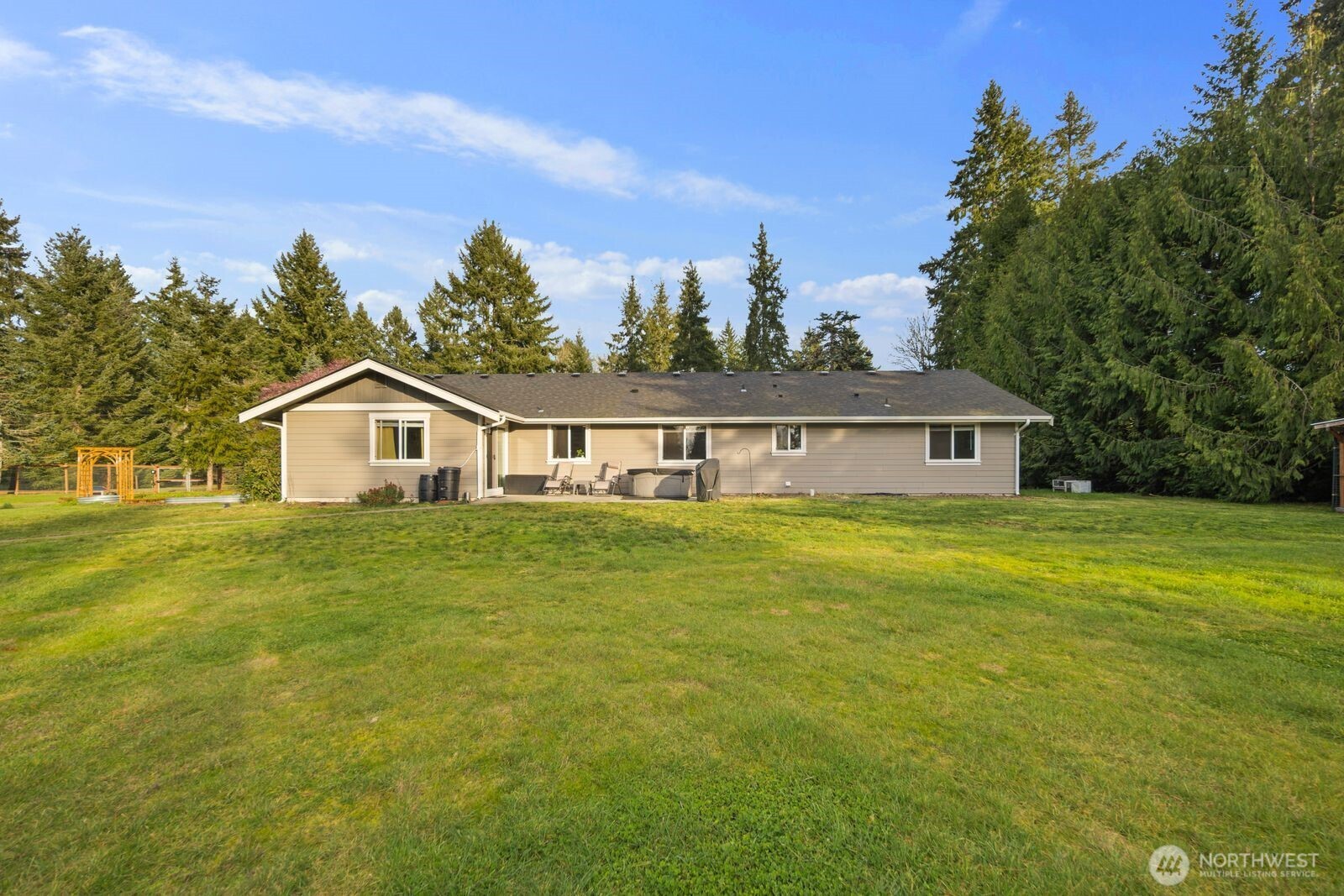 9911 Hampshire Court SE, Olympia, WA 98513