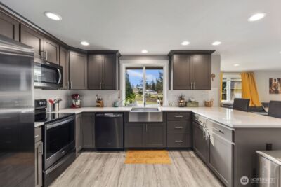 9911 Hampshire Court SE, Olympia, WA 98513 - Photo 4