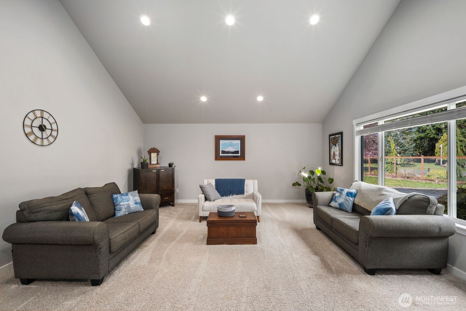 9911 Hampshire Court SE, Olympia, WA 98513