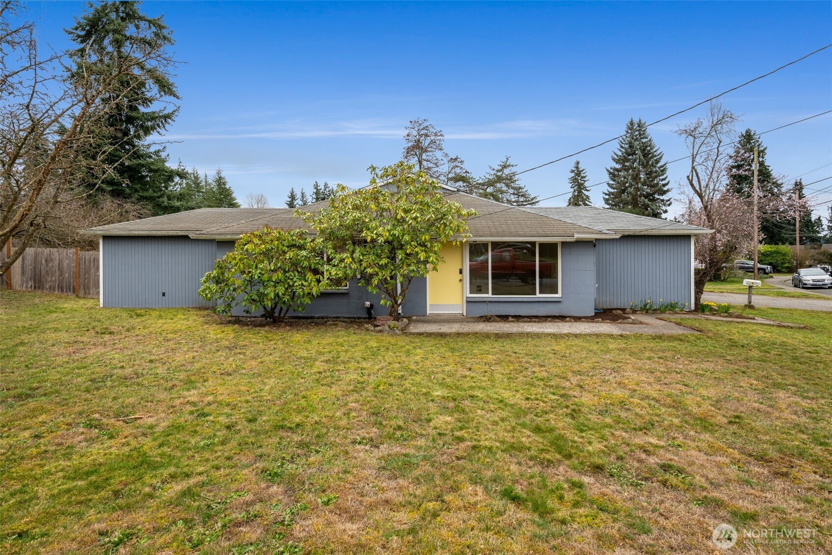 24109 57th Place W, Lake Forest Park, WA 98043
