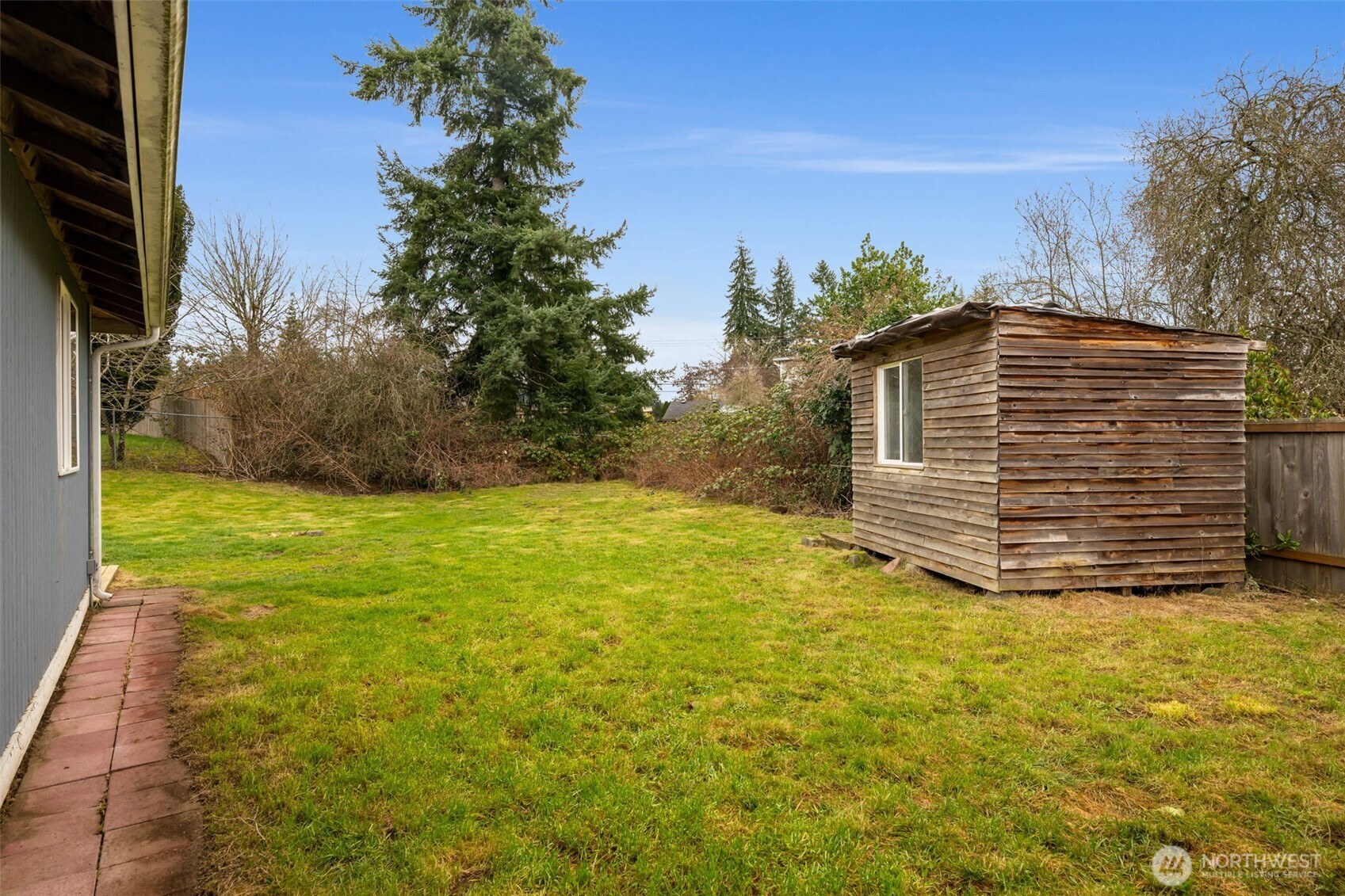 24109 57th Place W, Lake Forest Park, WA 98043