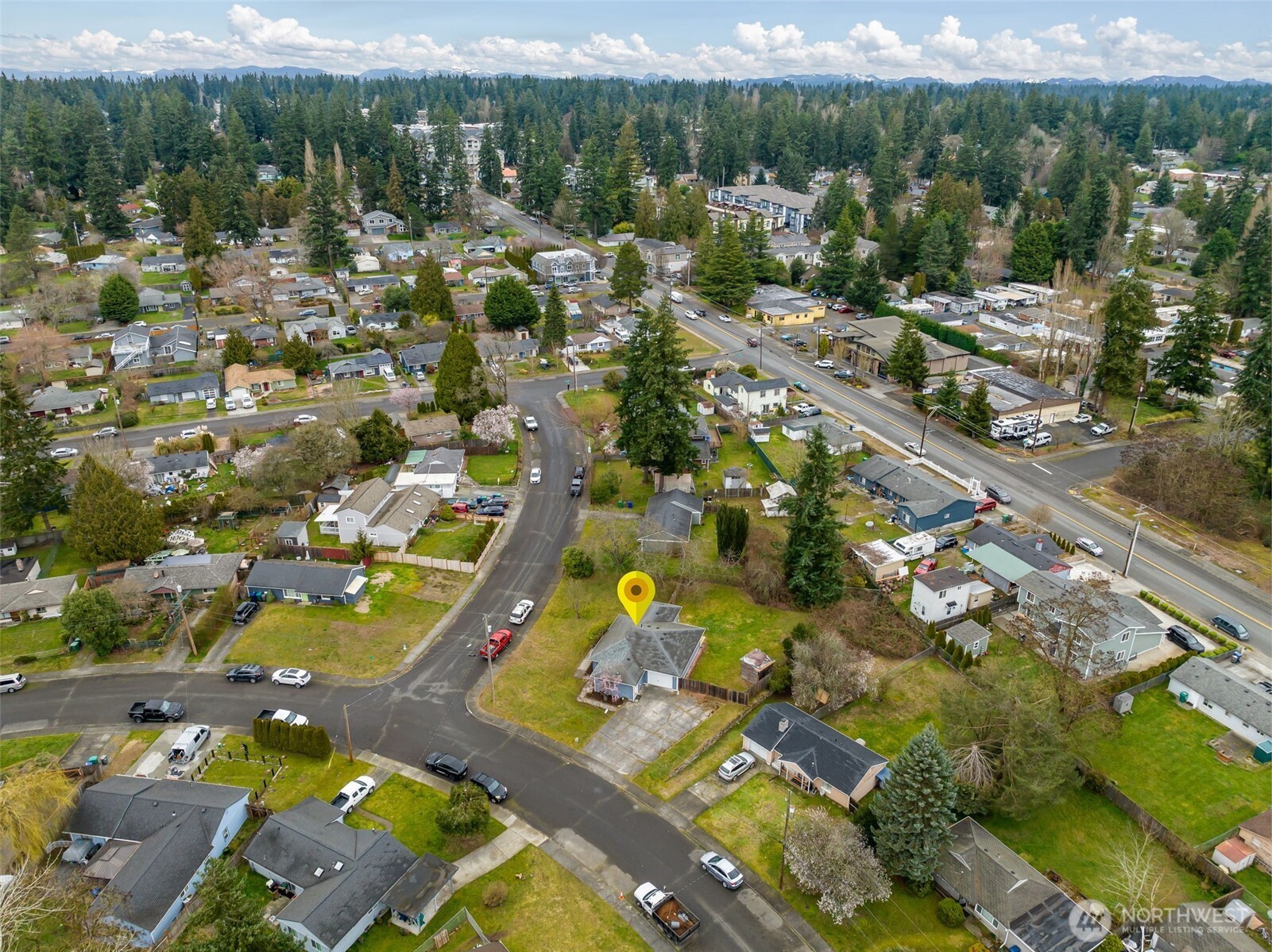 24109 57th Place W, Lake Forest Park, WA 98043