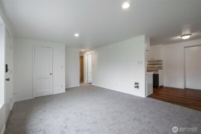 24109 57th Place W, Lake Forest Park, WA 98043 - Photo 8