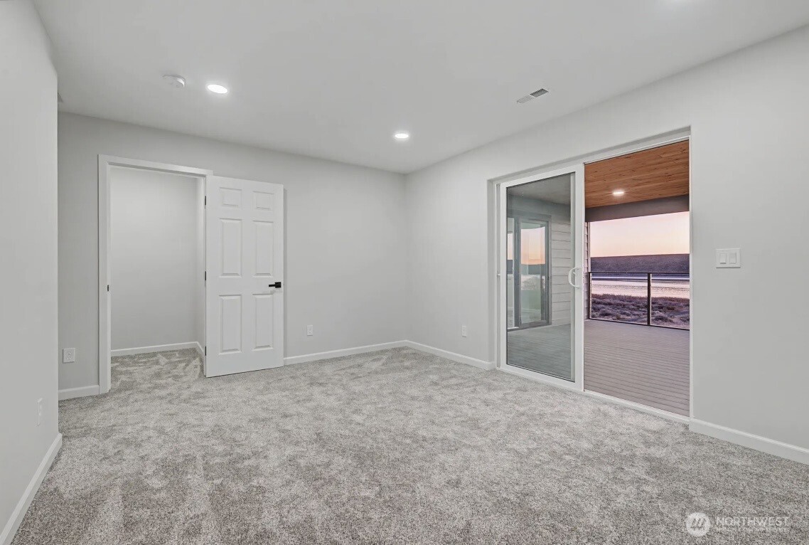 6988 Stonecrest Road NE, Moses Lake, WA 98837