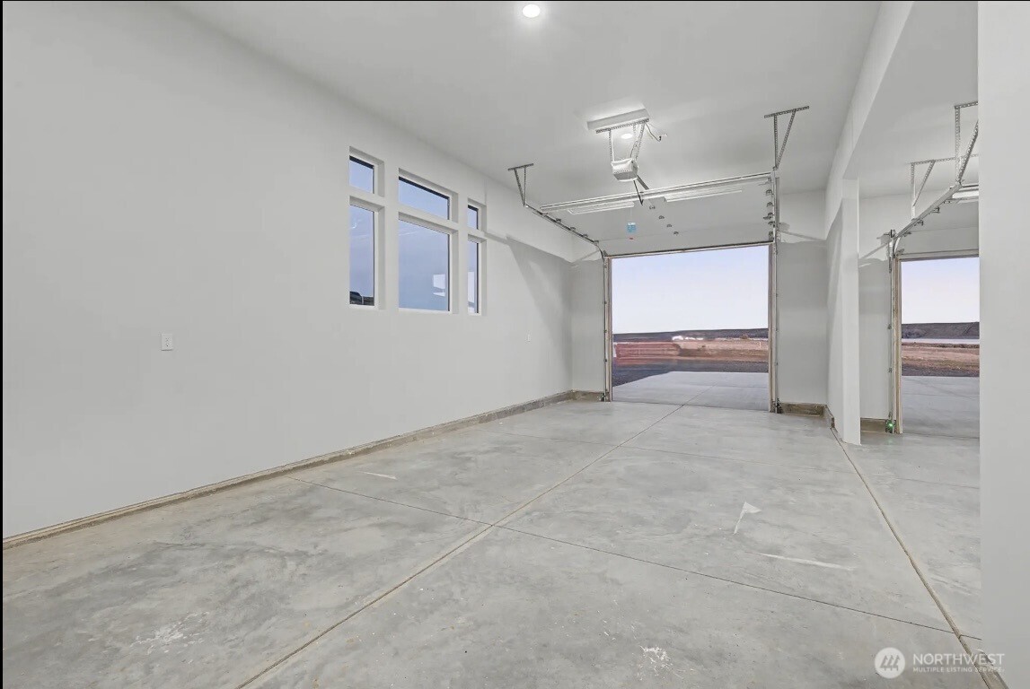 6988 Stonecrest Road NE, Moses Lake, WA 98837