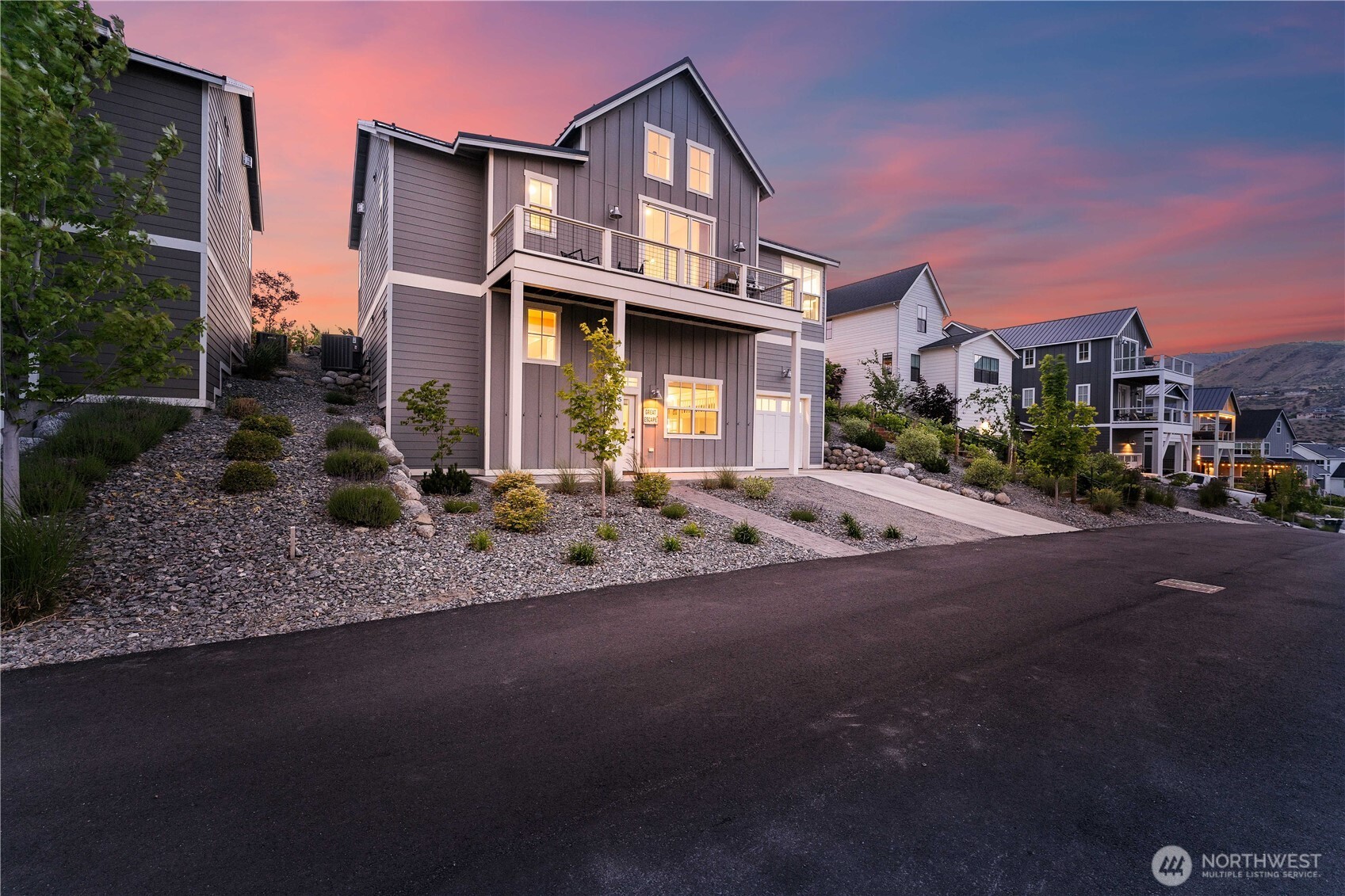 250 Bobcat Lane , Chelan, WA 98816