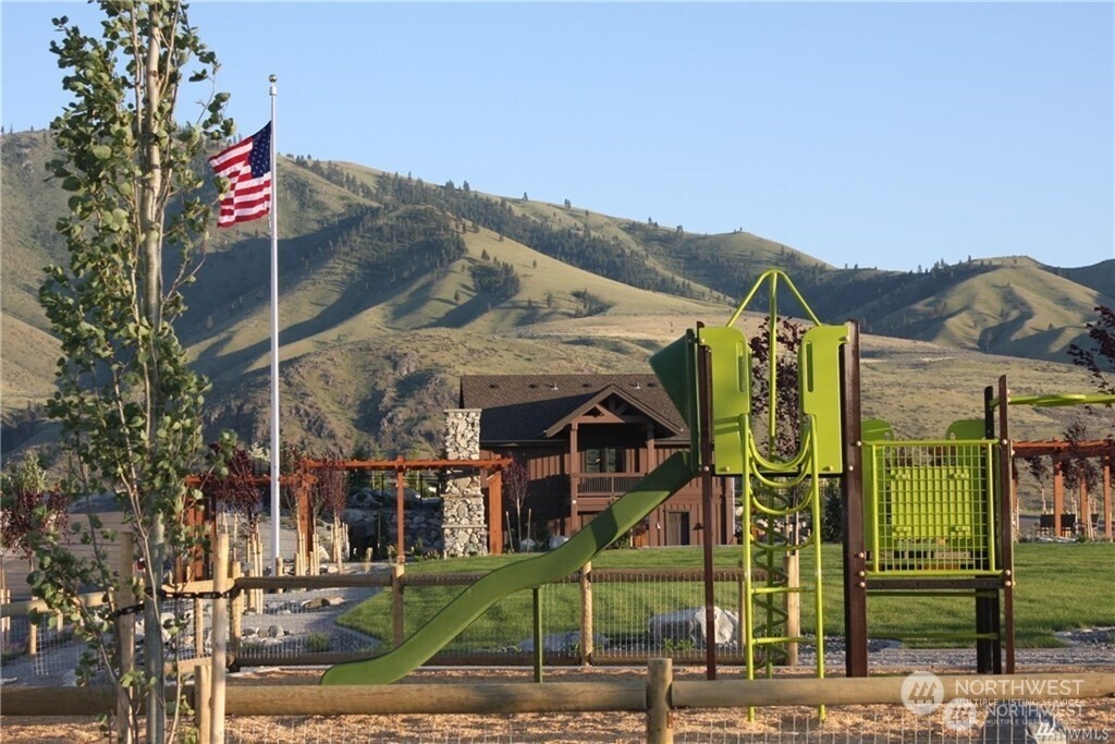 250 Bobcat Lane , Chelan, WA 98816