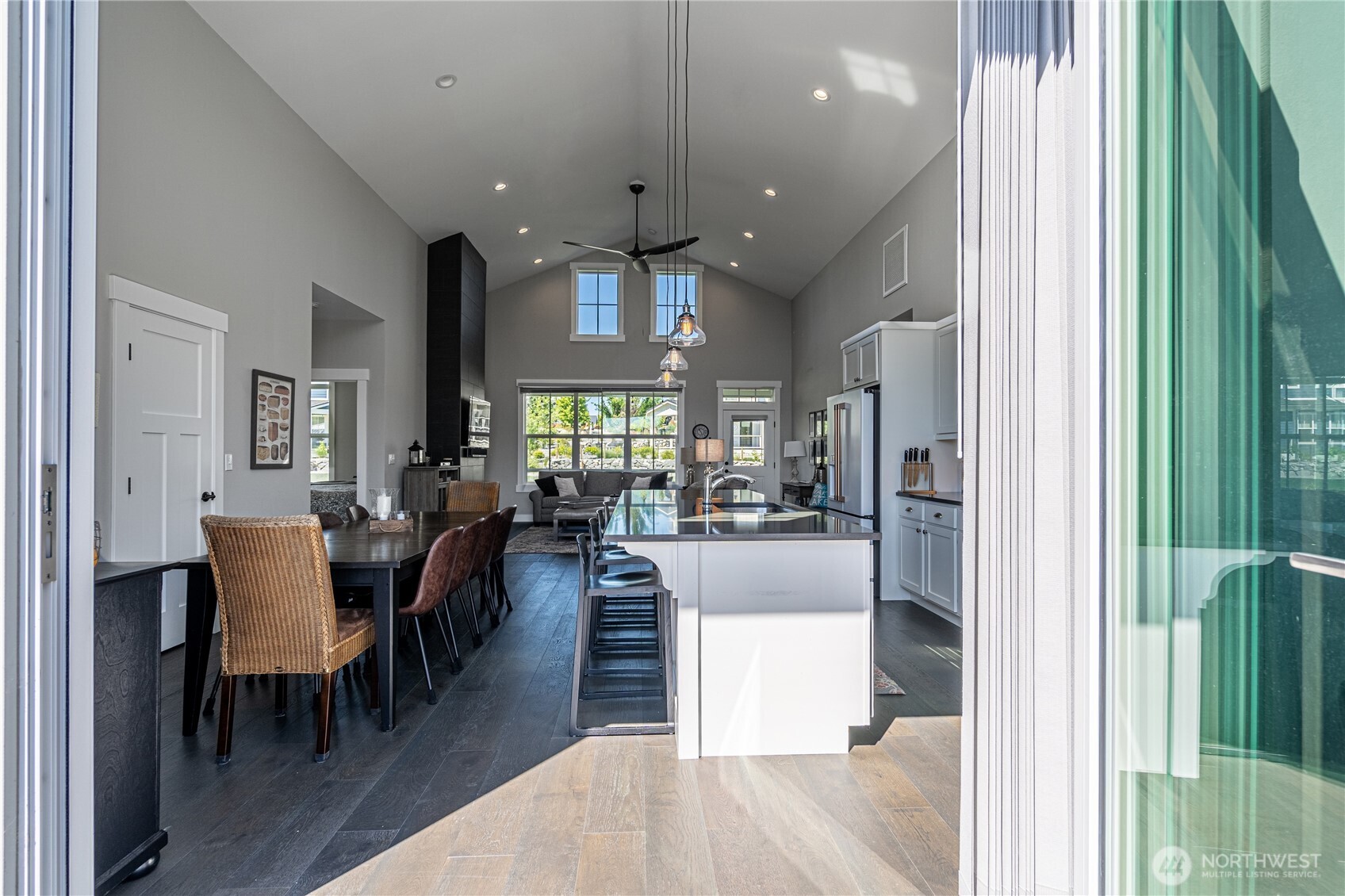 250 Bobcat Lane , Chelan, WA 98816