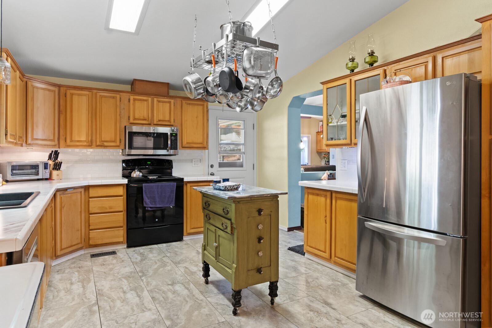 6740 101st Avenue SW, Olympia, WA 98512