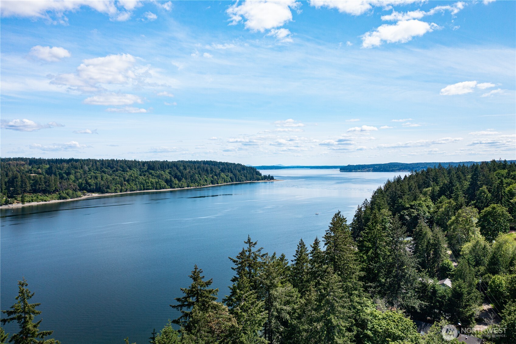 711 E Herron Boulevard NW, Lakebay, WA 98349