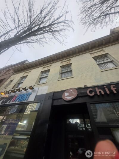 4332 University Way NE #A, Seattle, WA 98105 - Photo 2