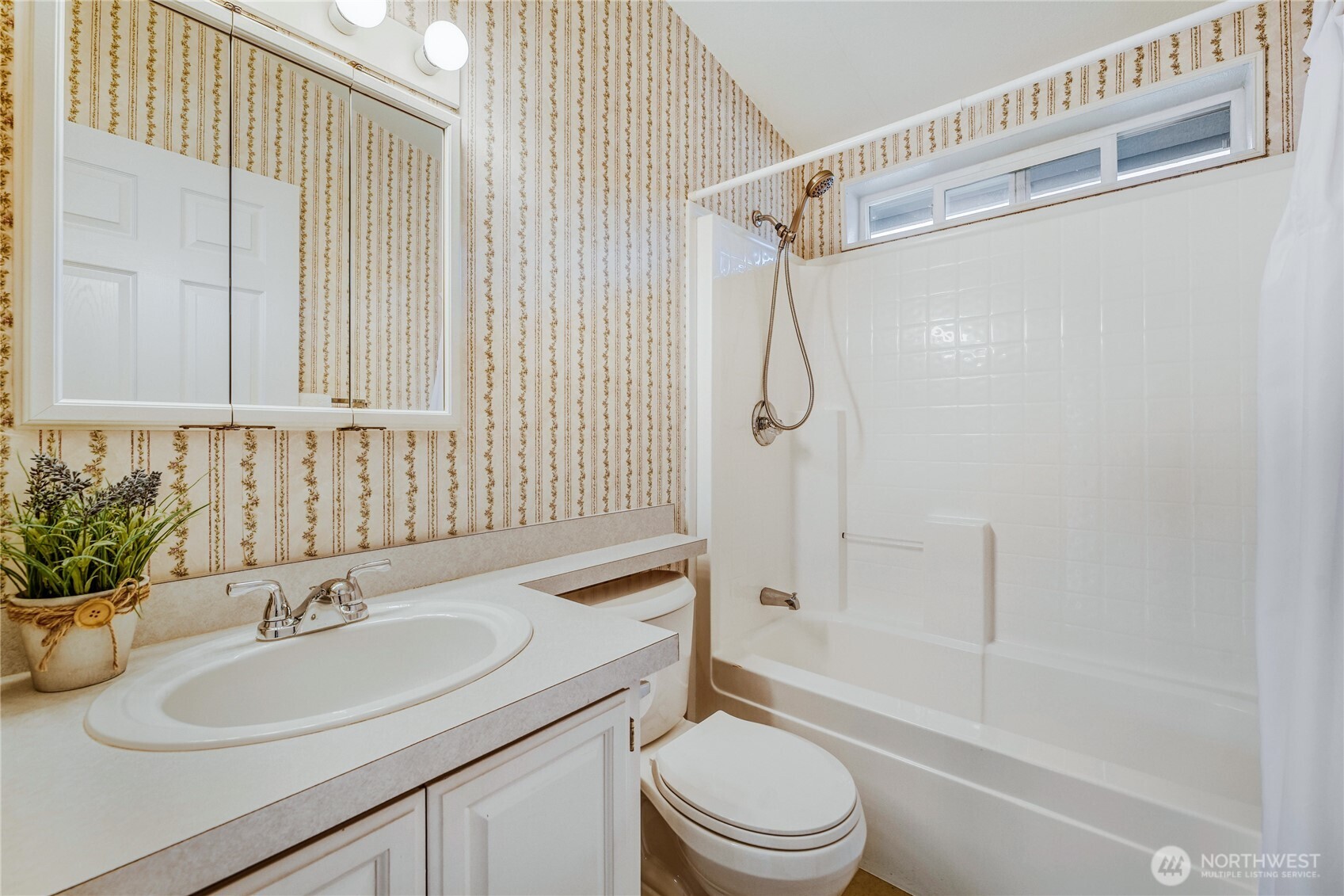 22241 SE 241st Place #62, Maple Valley, WA 98038