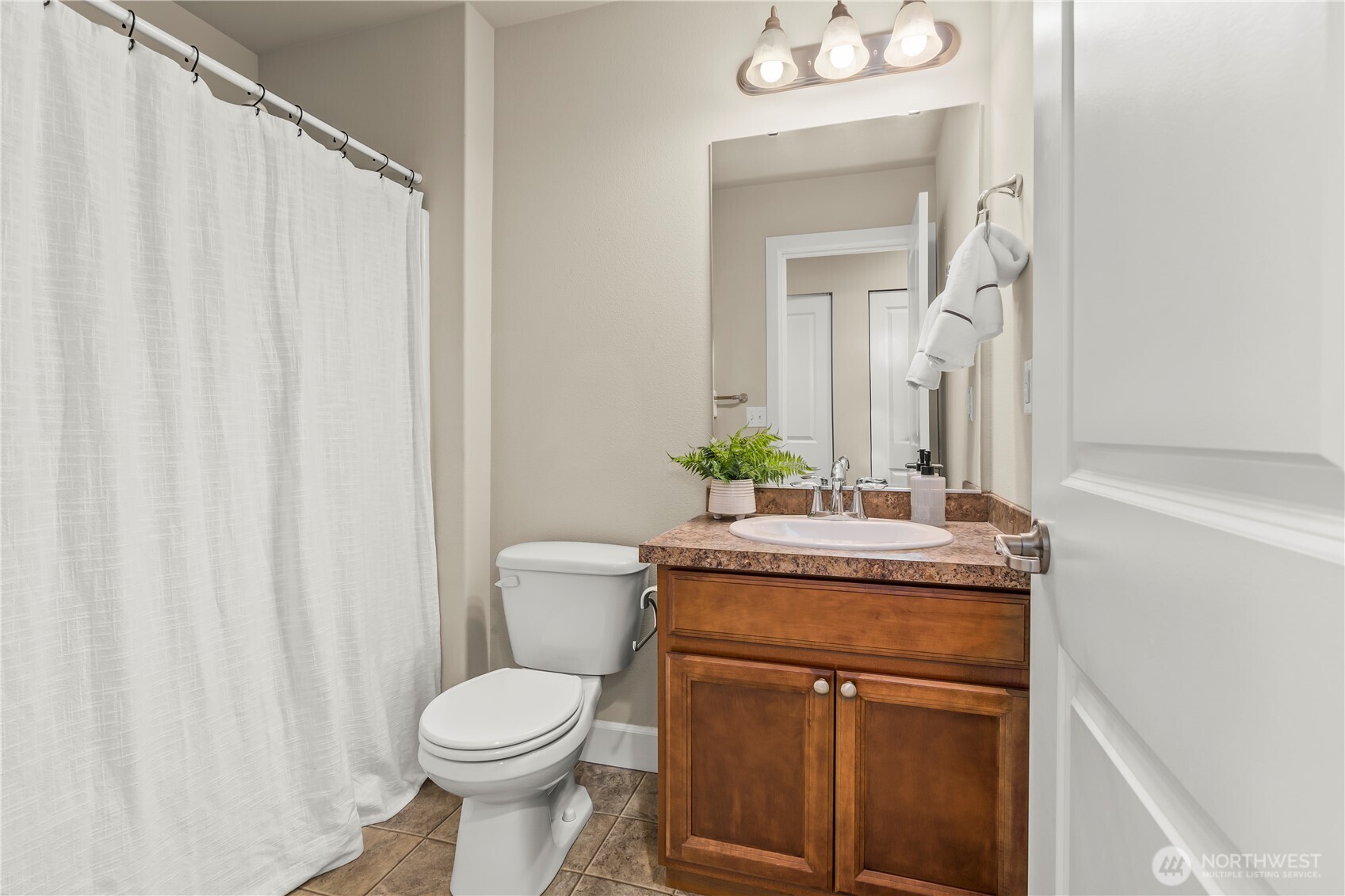 1532 145th Place SW #A, Lynnwood, WA 98087