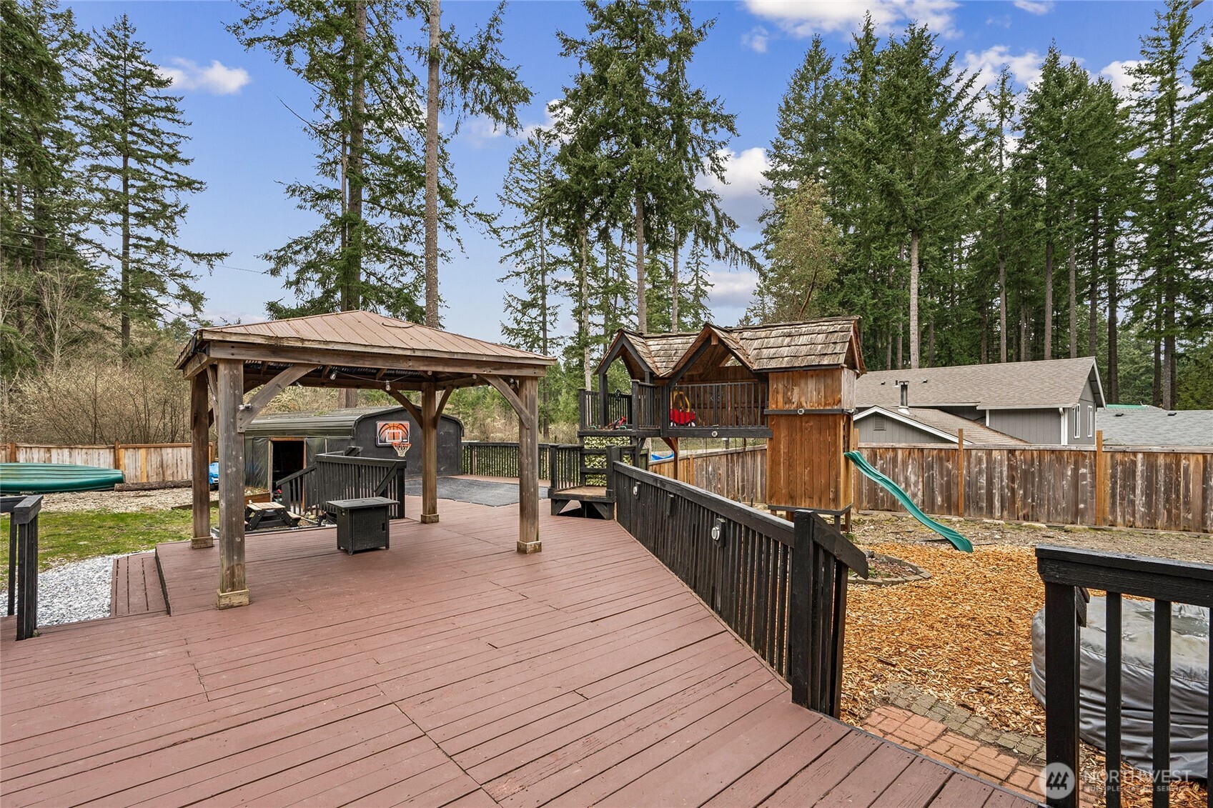 17535 Loop Lane SE, Yelm, WA 98597