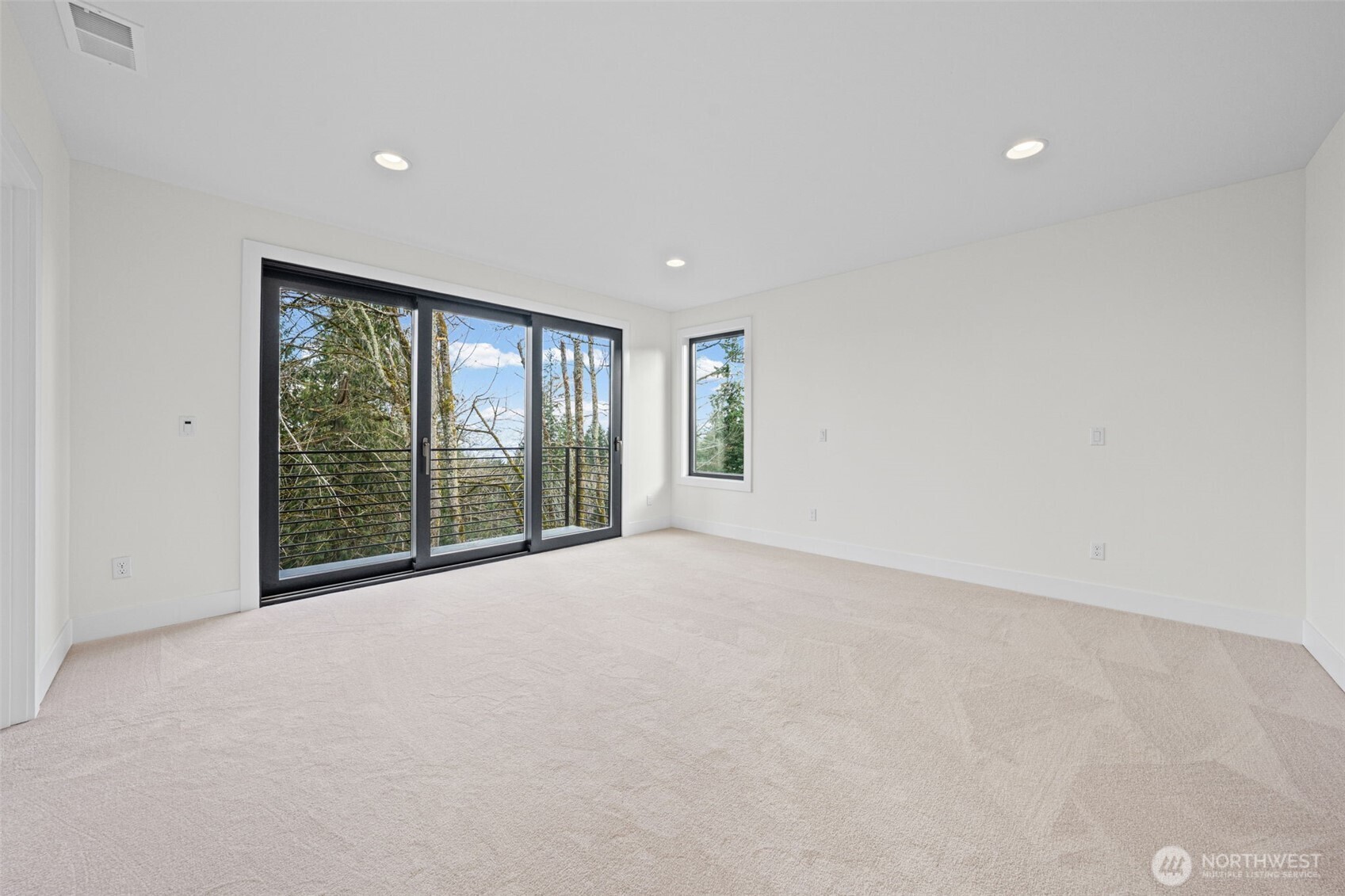 16050 SE 44TH Court , Bellevue, WA 98006