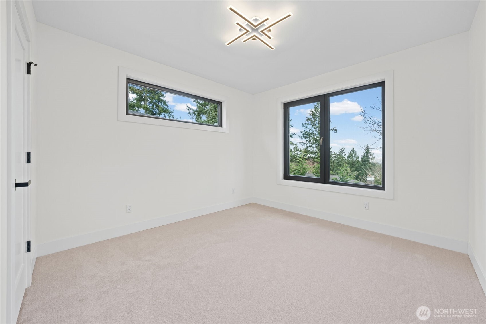 16050 SE 44TH Court , Bellevue, WA 98006