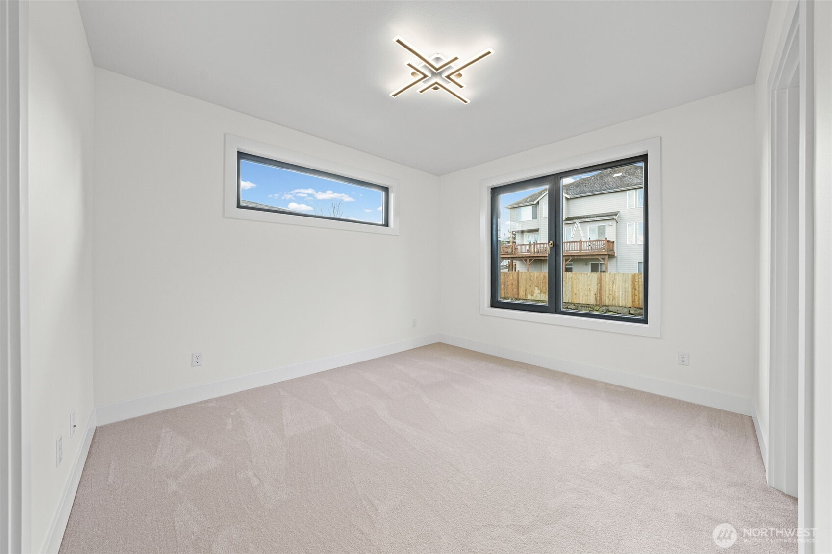 16050 SE 44TH Court , Bellevue, WA 98006