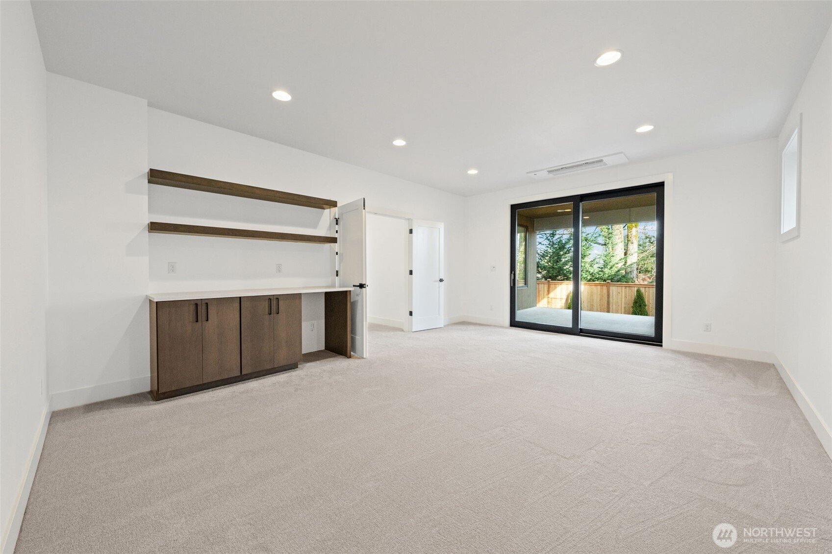 16050 SE 44TH Court , Bellevue, WA 98006