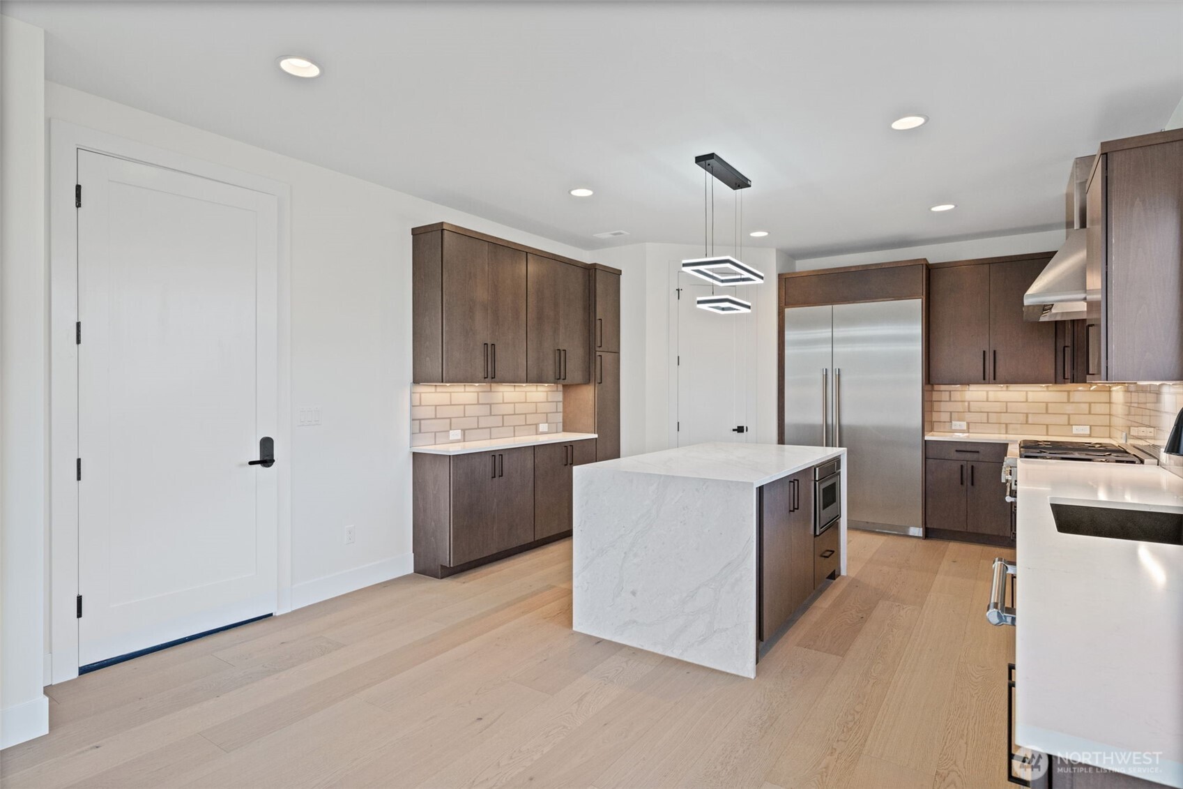 16050 SE 44TH Court , Bellevue, WA 98006