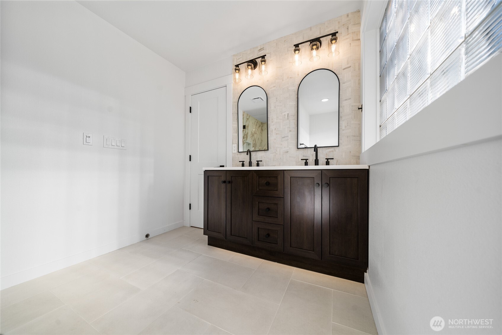 1308 19th Avenue , Longview, WA 98632