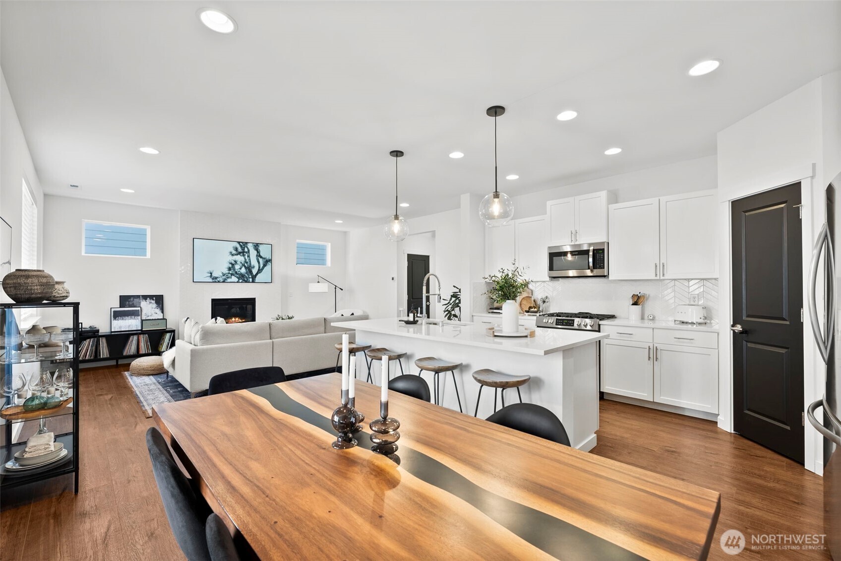 5168 Sinclair Way , Bremerton, WA 98312