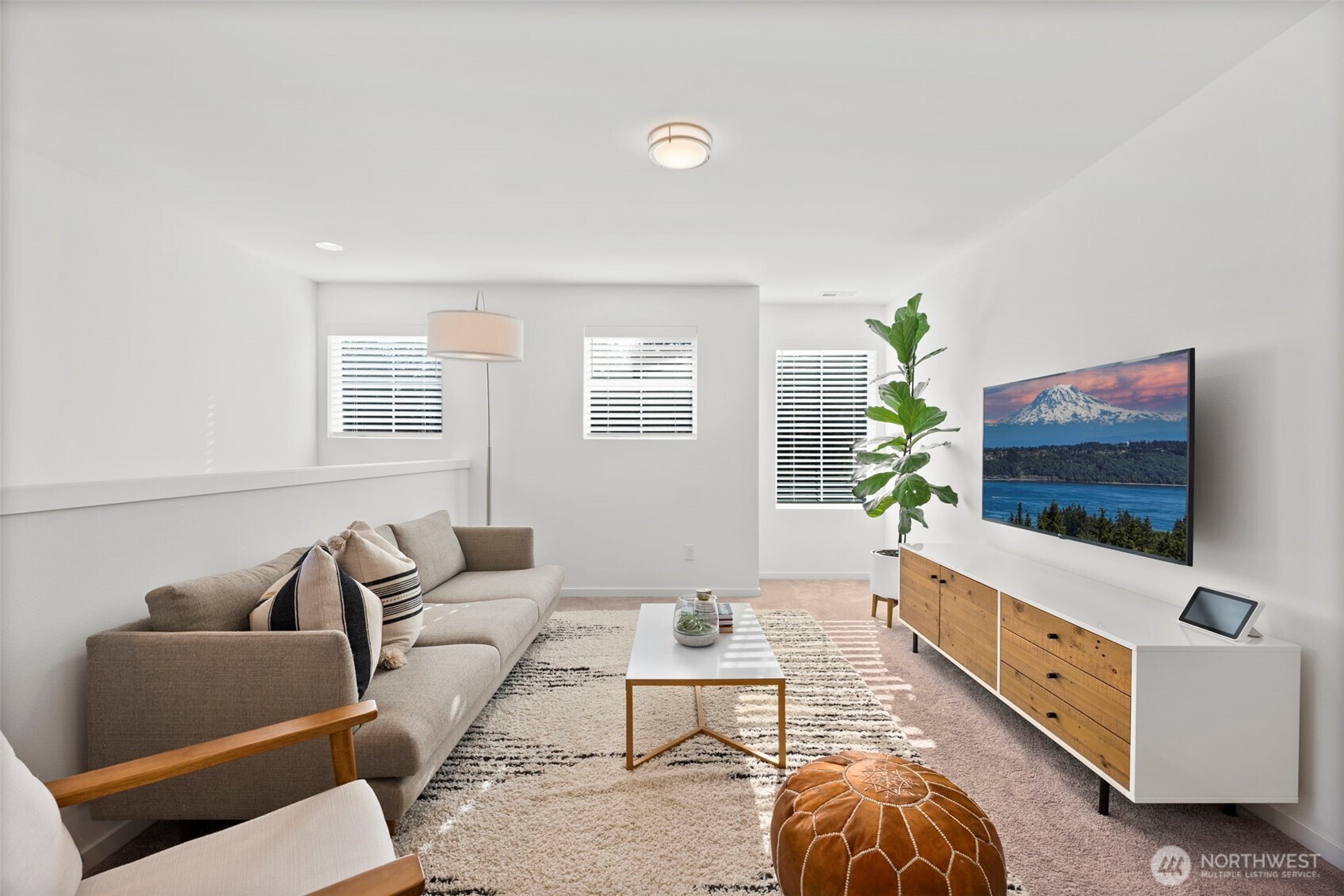 5168 Sinclair Way , Bremerton, WA 98312