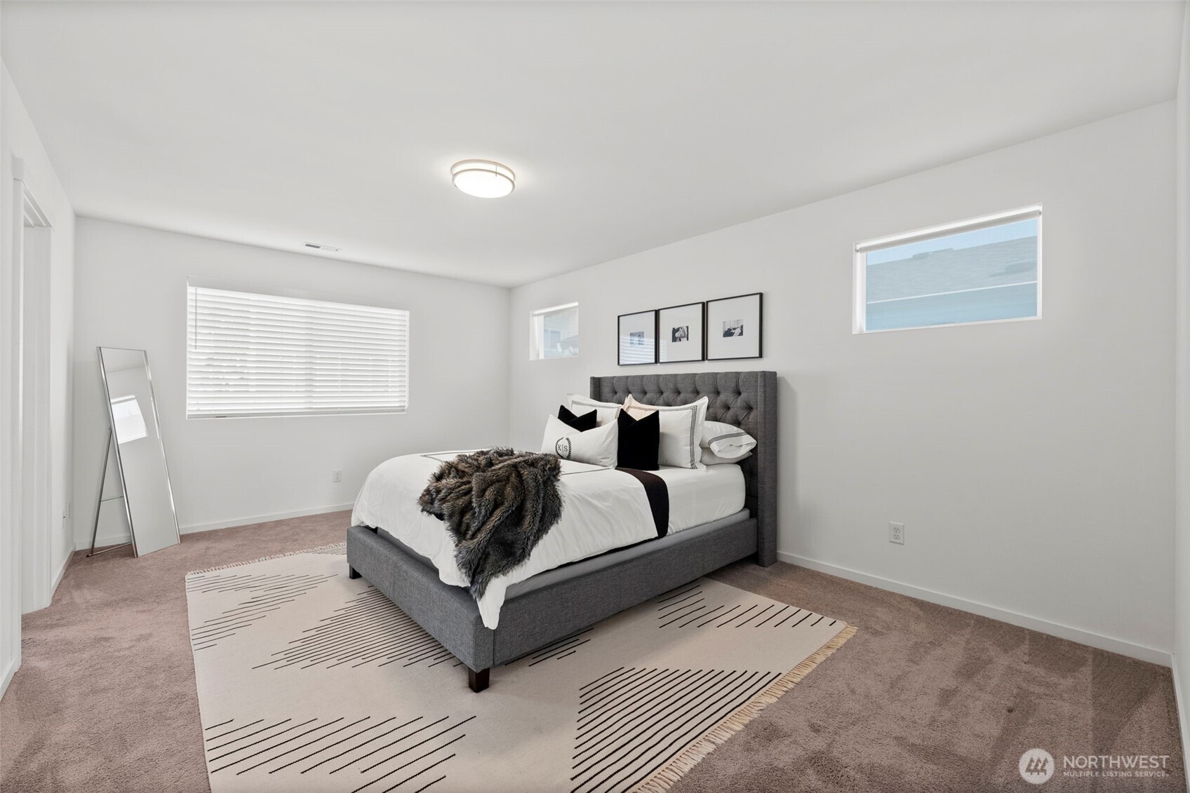 5168 Sinclair Way , Bremerton, WA 98312