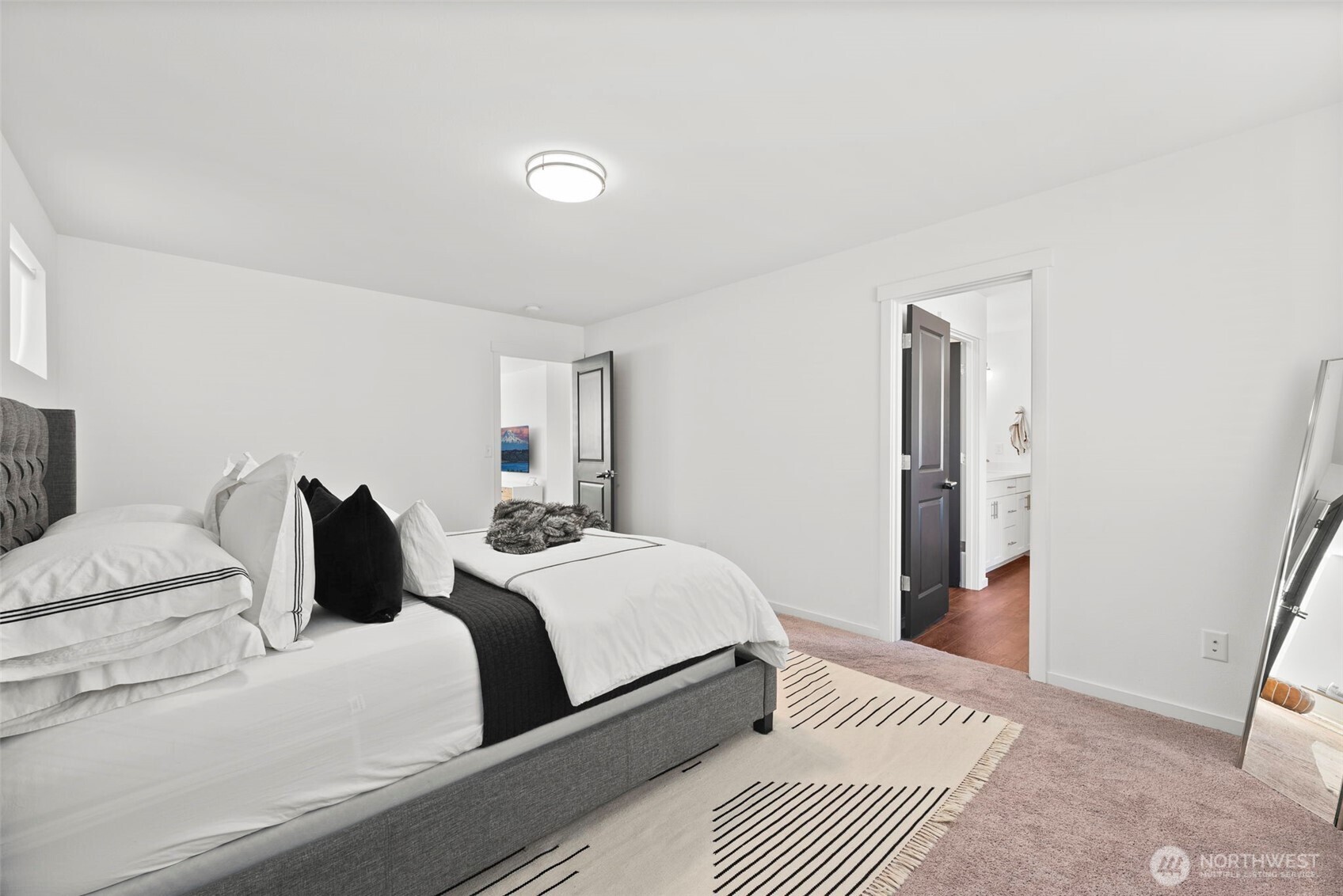 5168 Sinclair Way , Bremerton, WA 98312