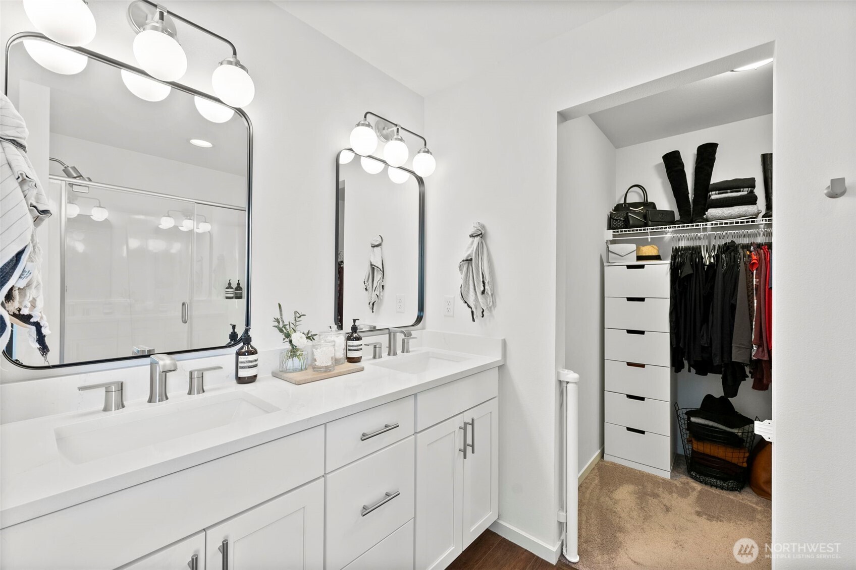 5168 Sinclair Way , Bremerton, WA 98312