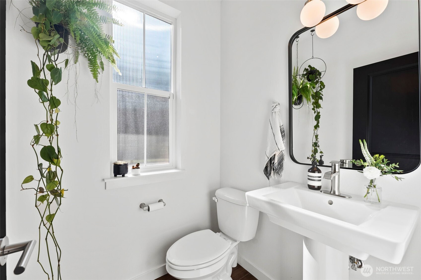 5168 Sinclair Way , Bremerton, WA 98312