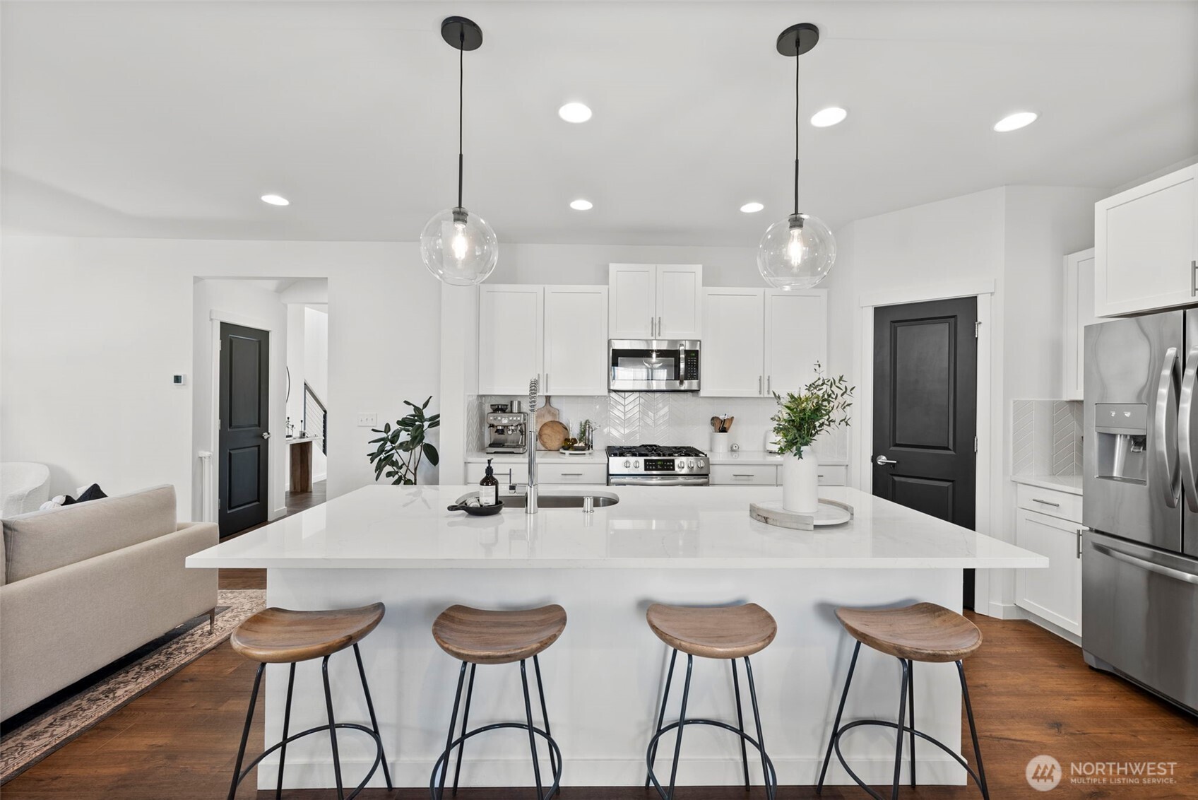 5168 Sinclair Way , Bremerton, WA 98312