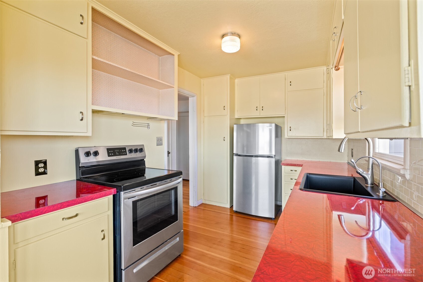 520 S Golf Course Road , Port Angeles, WA 98362