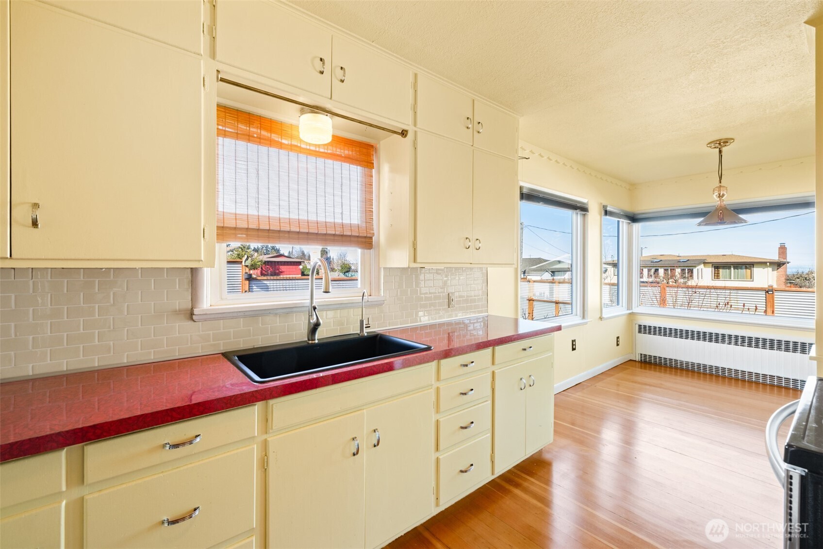 520 S Golf Course Road , Port Angeles, WA 98362