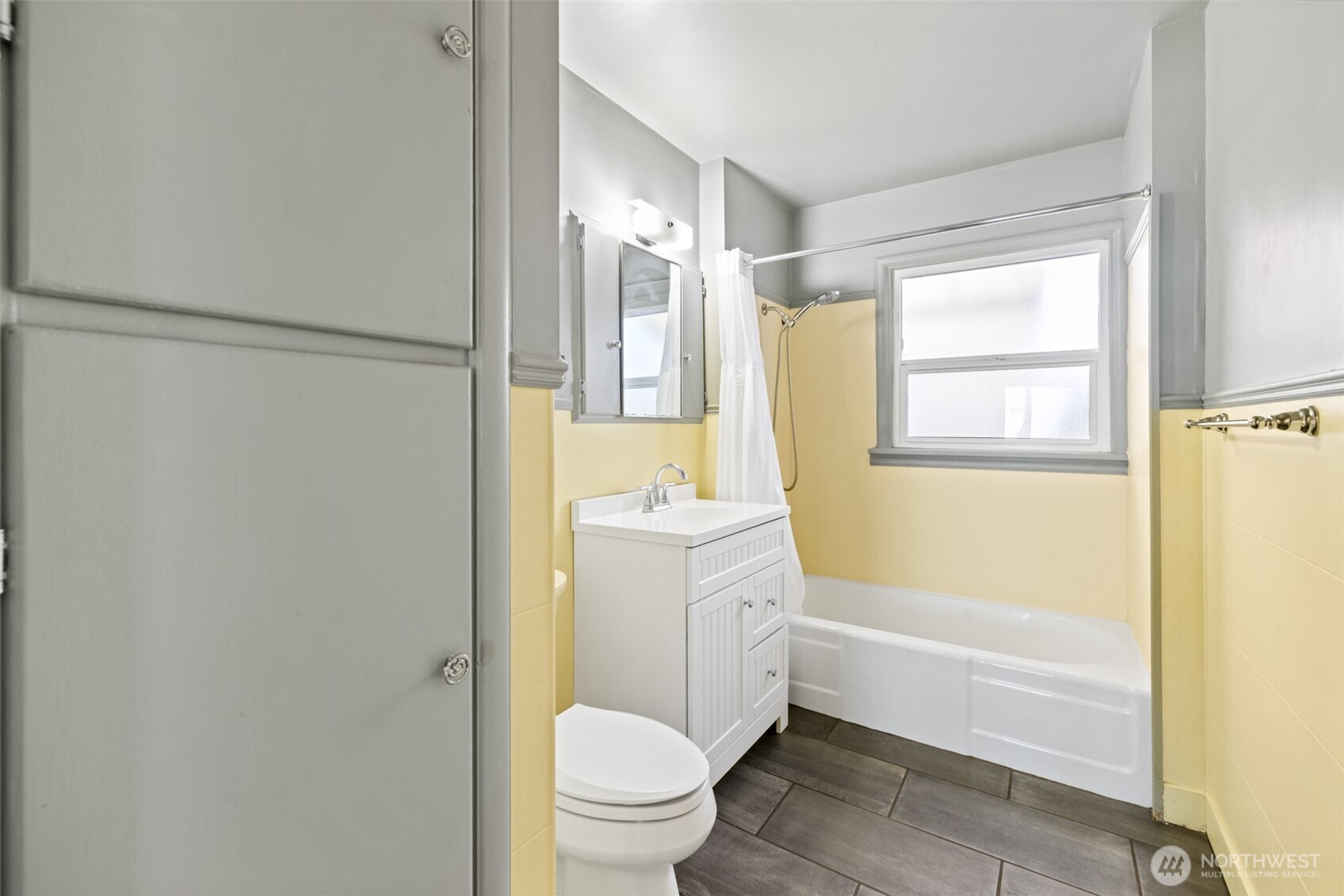 520 S Golf Course Road , Port Angeles, WA 98362