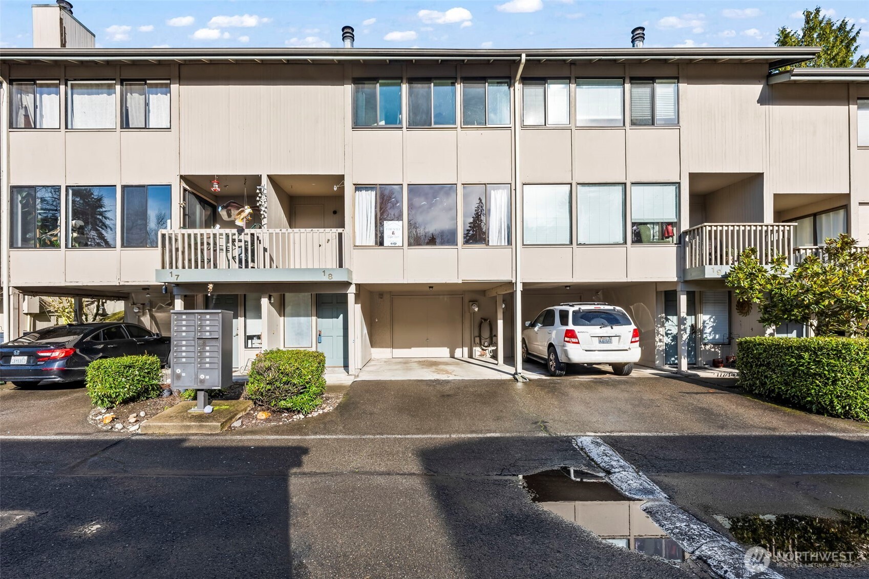 17303 Spanaway Loop Road S #18, Spanaway, WA 98387