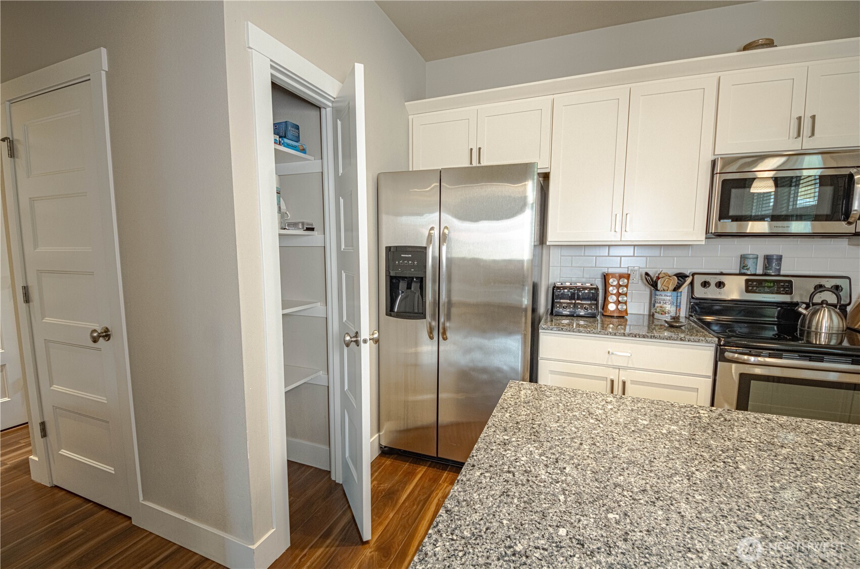 424 Vine Maple Lane SW, Ocean Shores, WA 98569