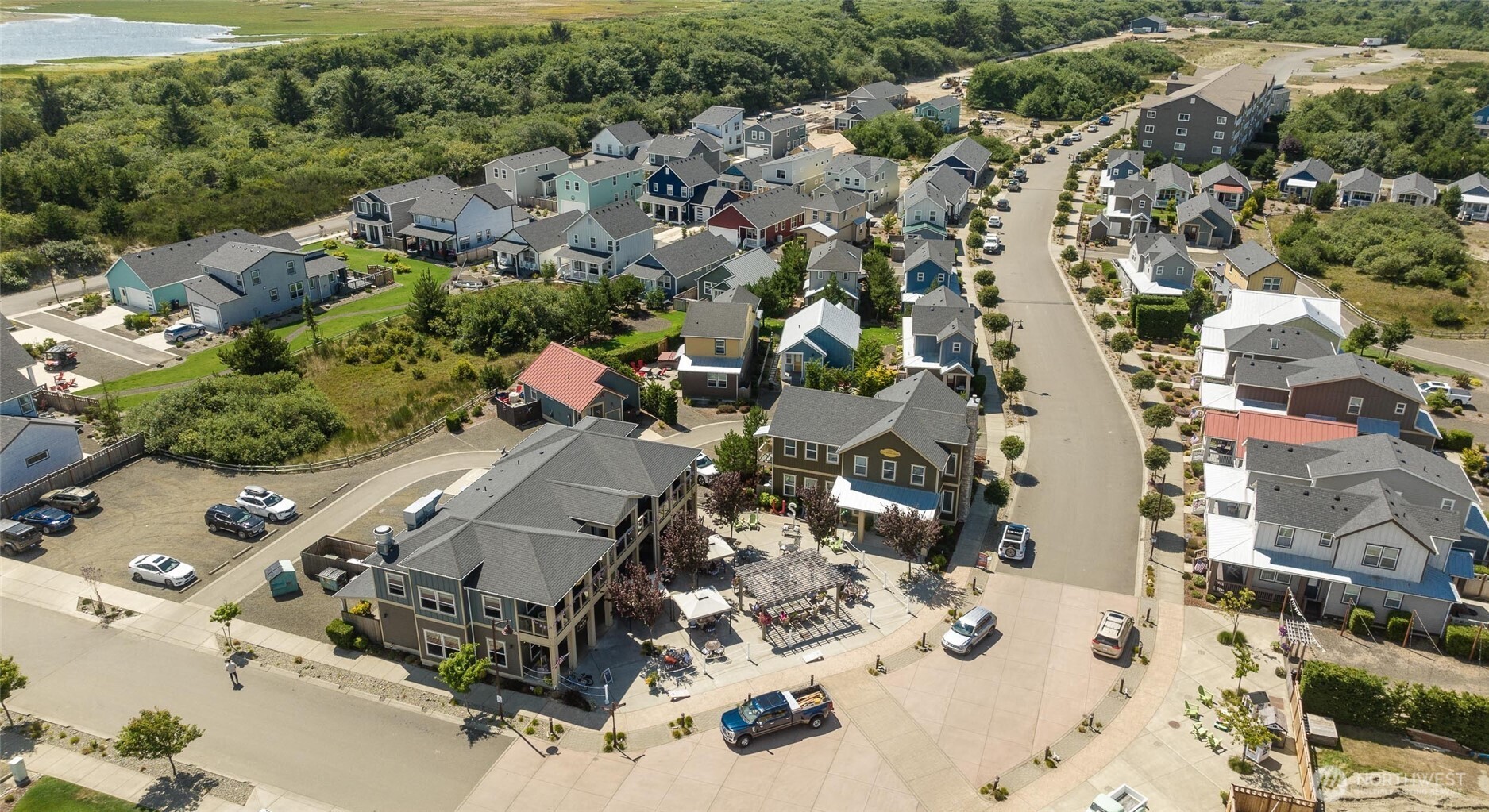 424 Vine Maple Lane SW, Ocean Shores, WA 98569