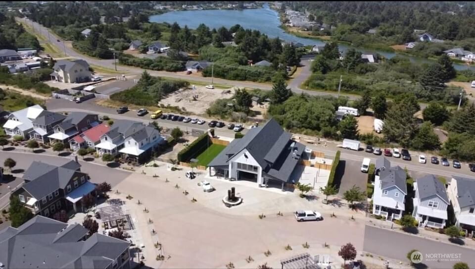 424 Vine Maple Lane SW, Ocean Shores, WA 98569