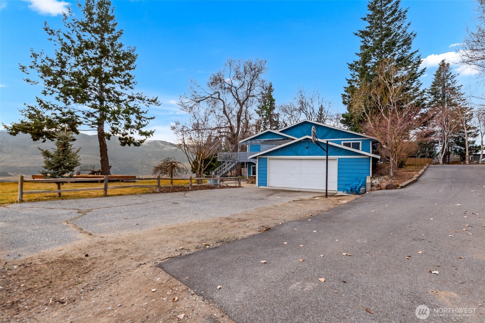 1220 S Webb Place , East Wenatchee, WA 98802