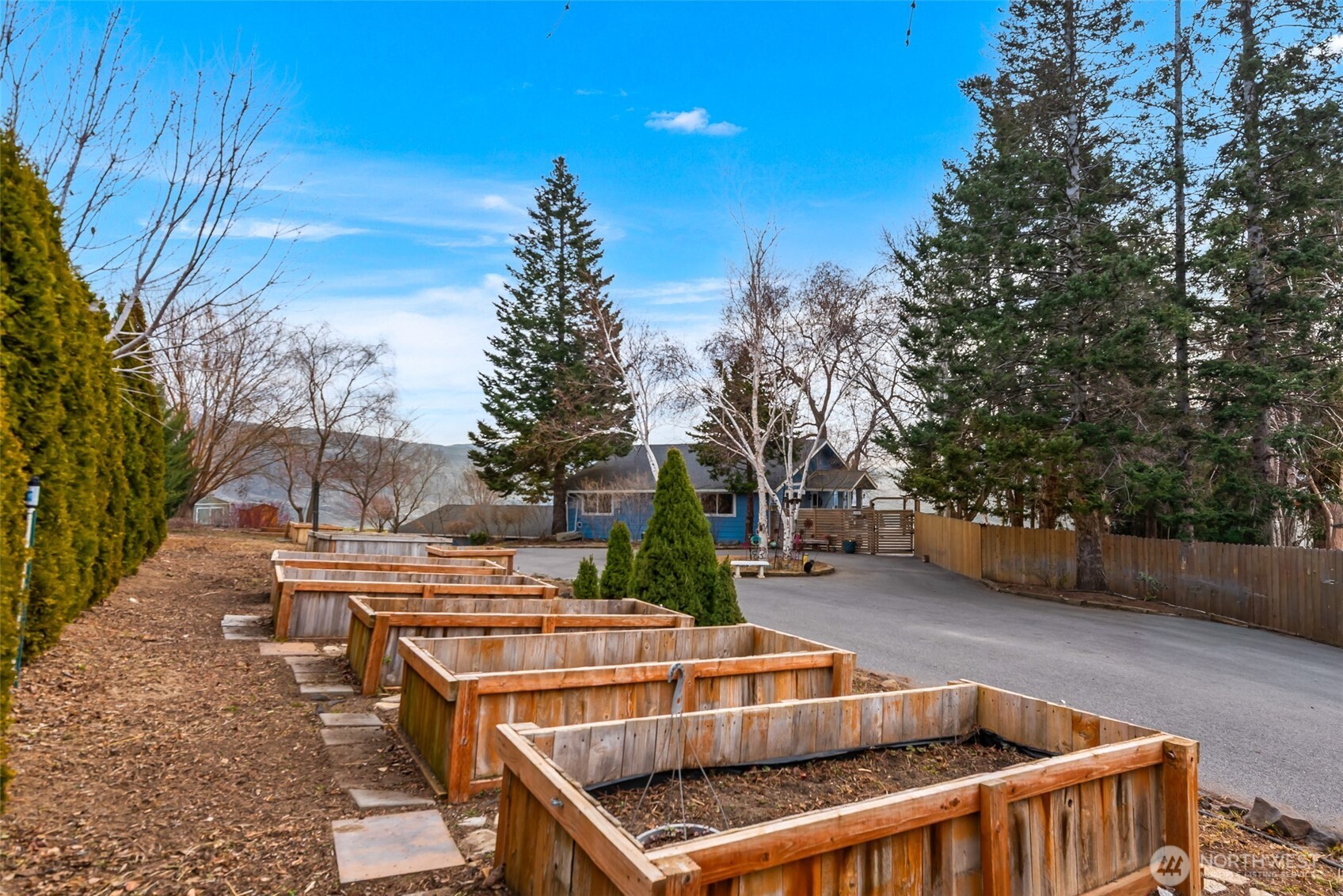 1220 S Webb Place , East Wenatchee, WA 98802