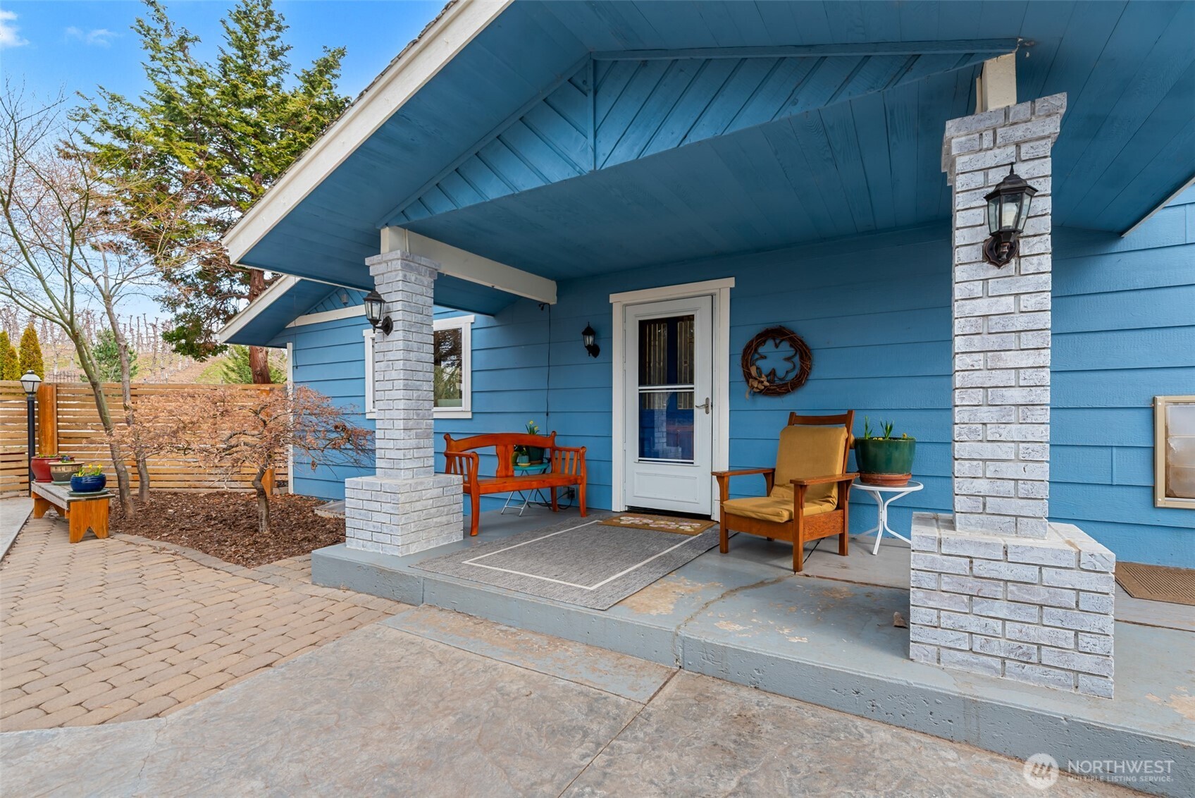 1220 S Webb Place , East Wenatchee, WA 98802