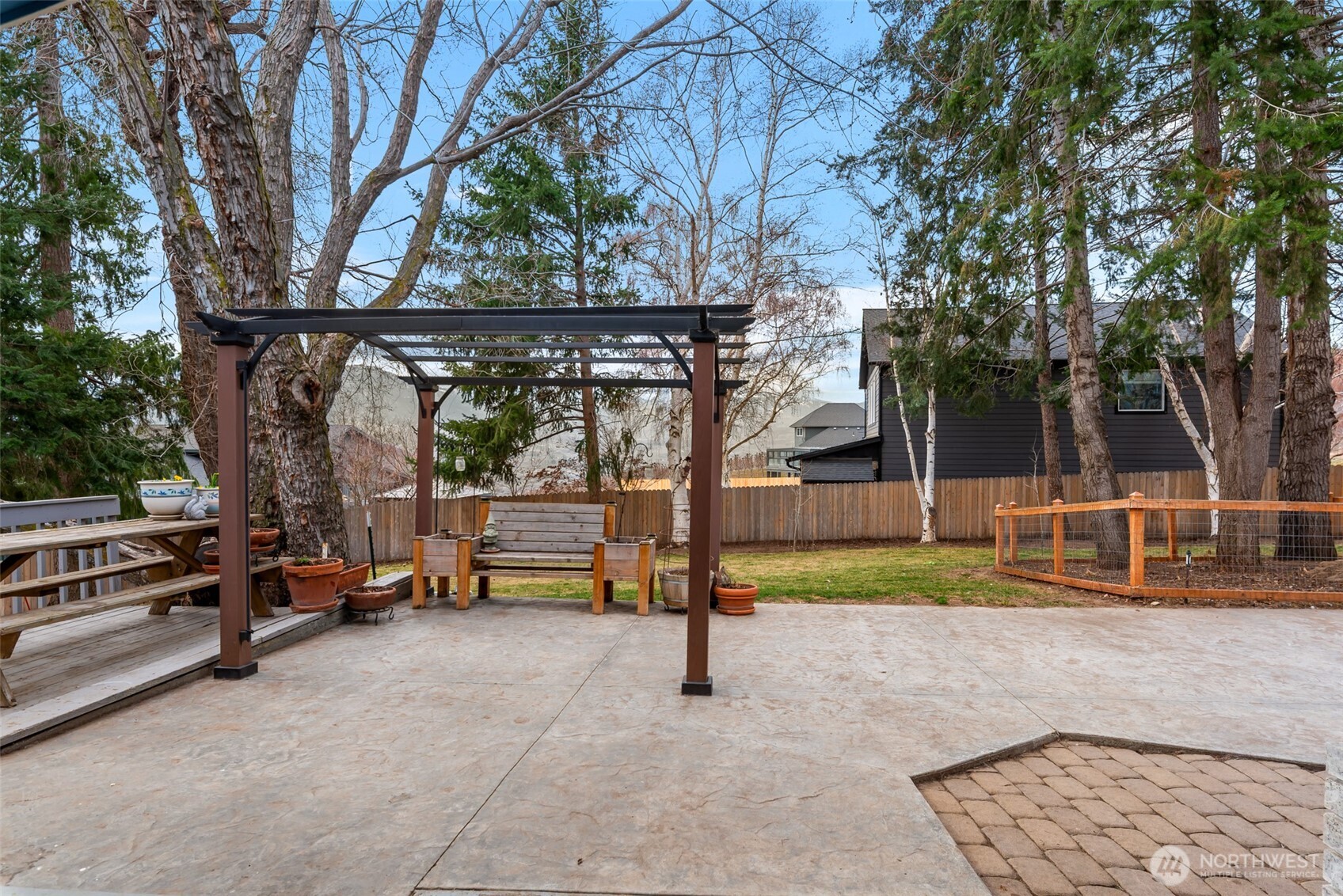 1220 S Webb Place , East Wenatchee, WA 98802