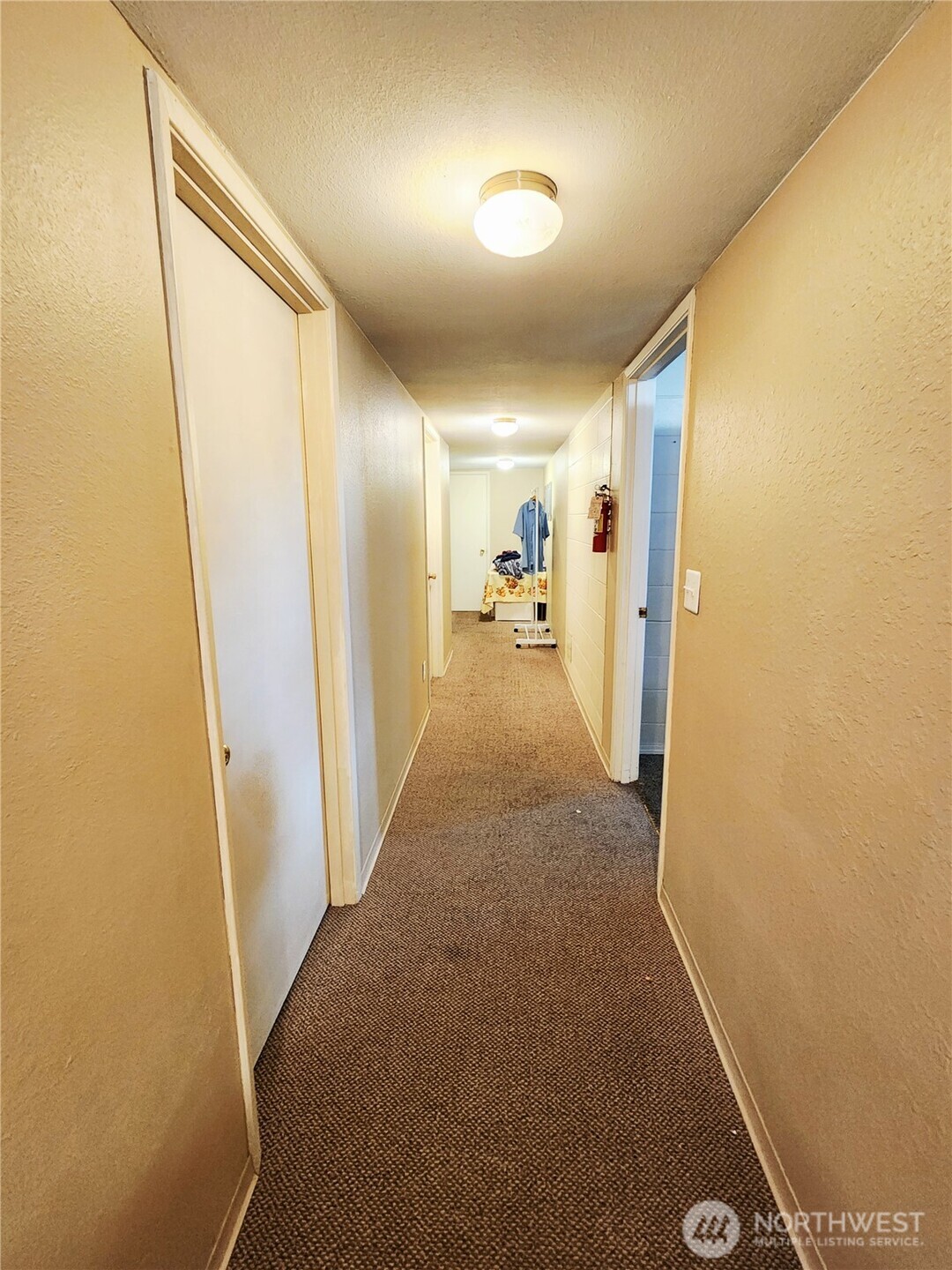 114 NE Cedar Avenue , College Place, WA 99324