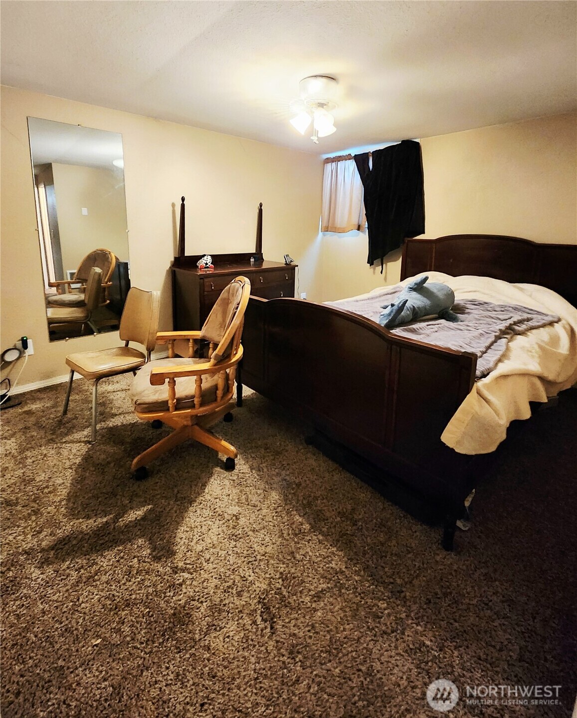 114 NE Cedar Avenue , College Place, WA 99324