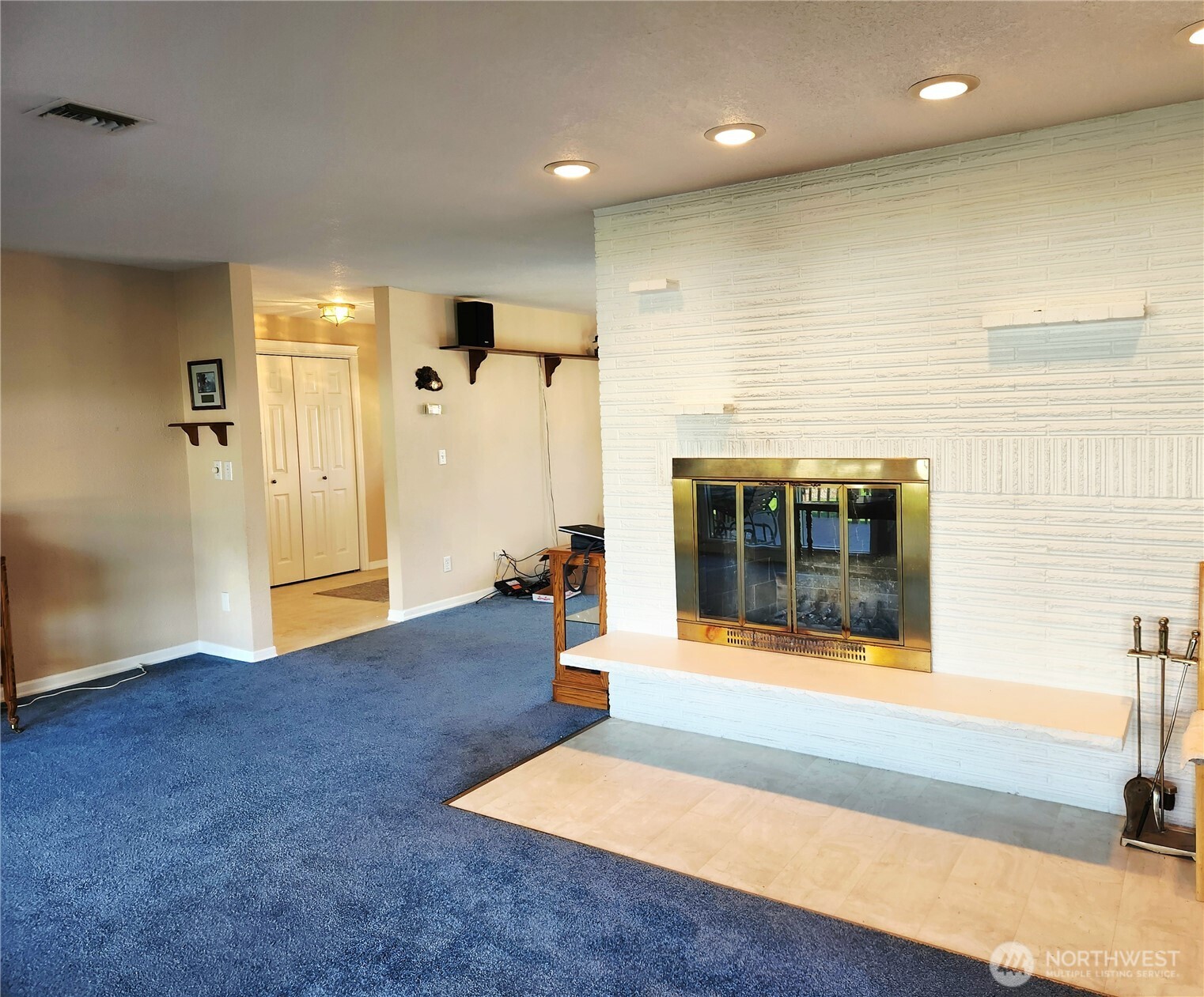 114 NE Cedar Avenue , College Place, WA 99324