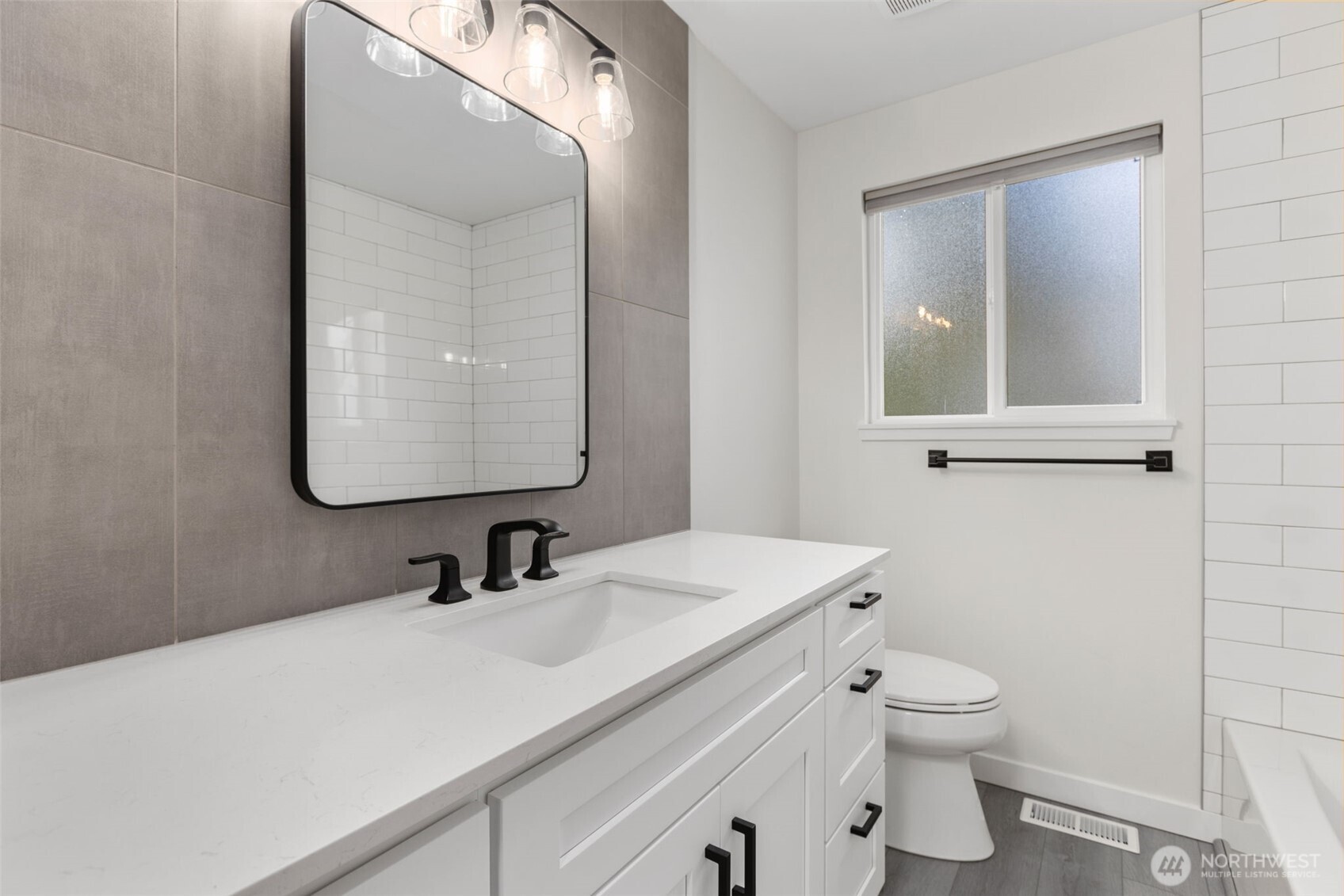 825 SE torrey Street , Olympia, WA 98507-0028